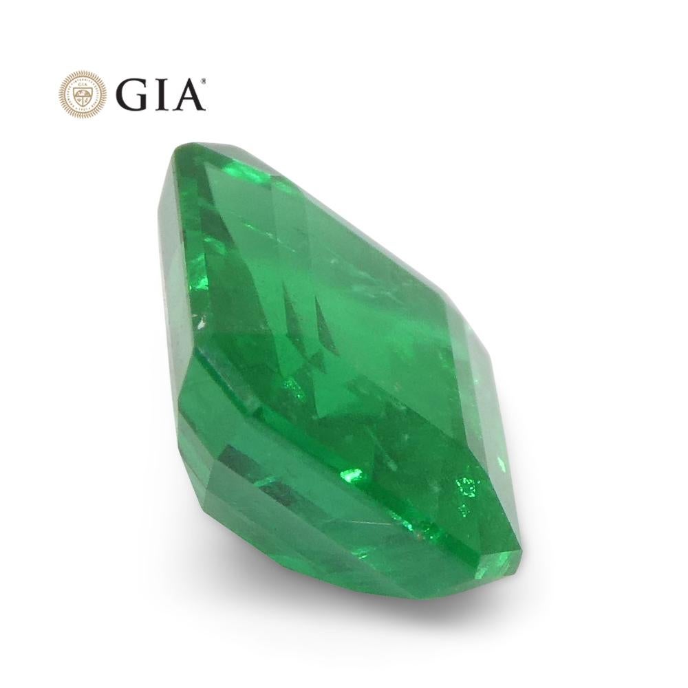 2.31ct Octagonal/Emerald Cut Green Emerald GIA Certified Zambia For Sale 4