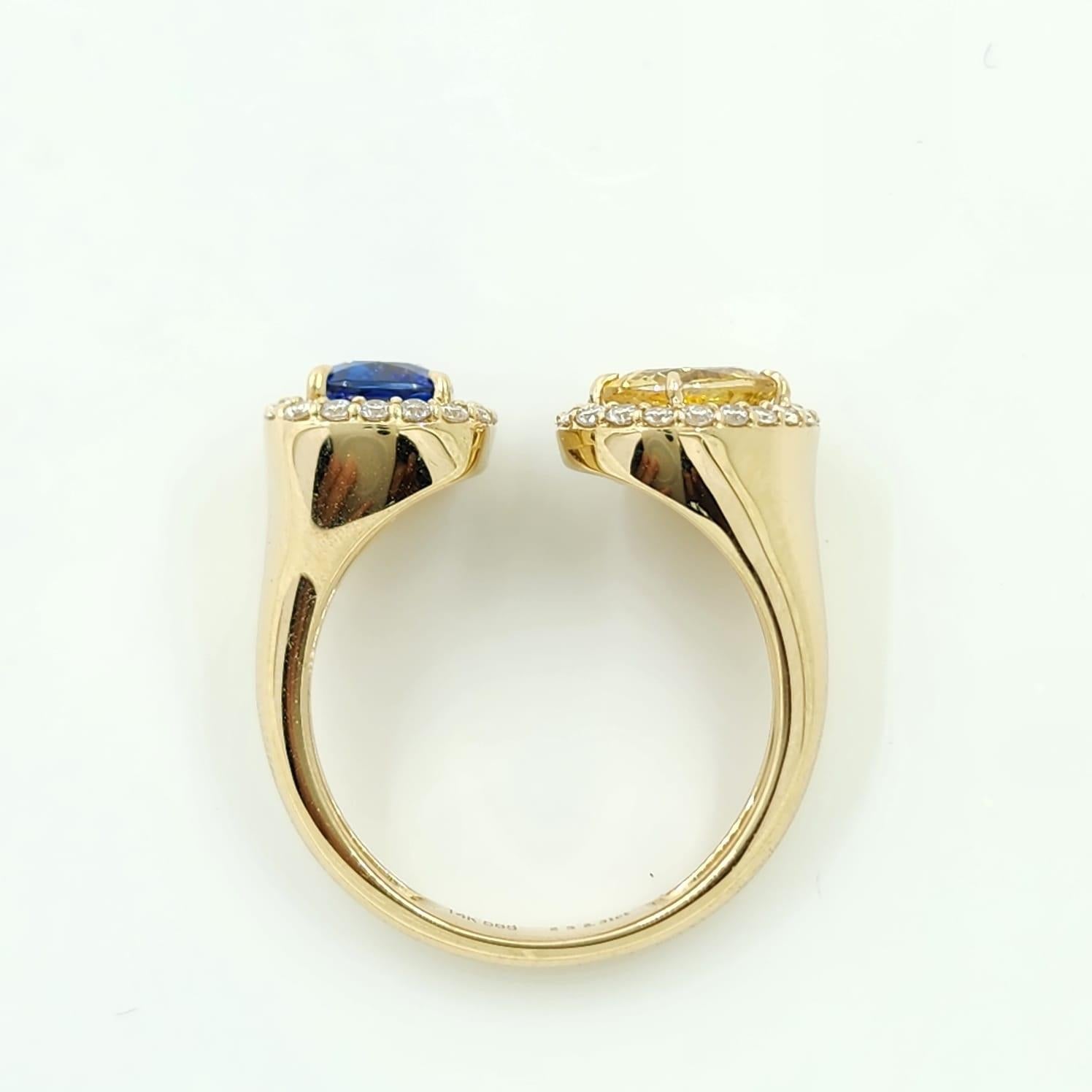 Contemporary 2.31Ct Yellow and Blue Sapphire Diamond Toi Et Moi Ring in 14k Yellow Gold For Sale