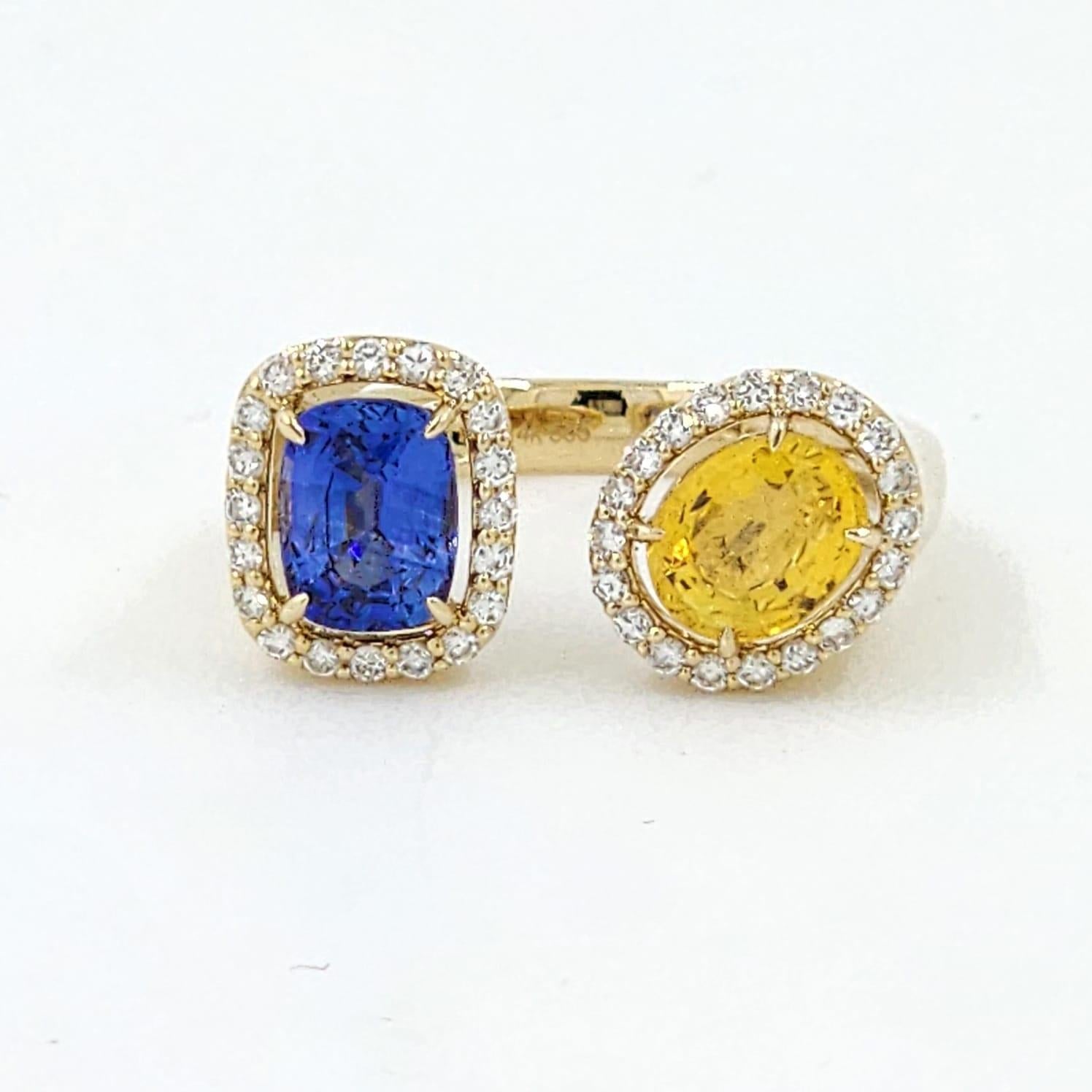 Women's 2.31Ct Yellow and Blue Sapphire Diamond Toi Et Moi Ring in 14k Yellow Gold For Sale