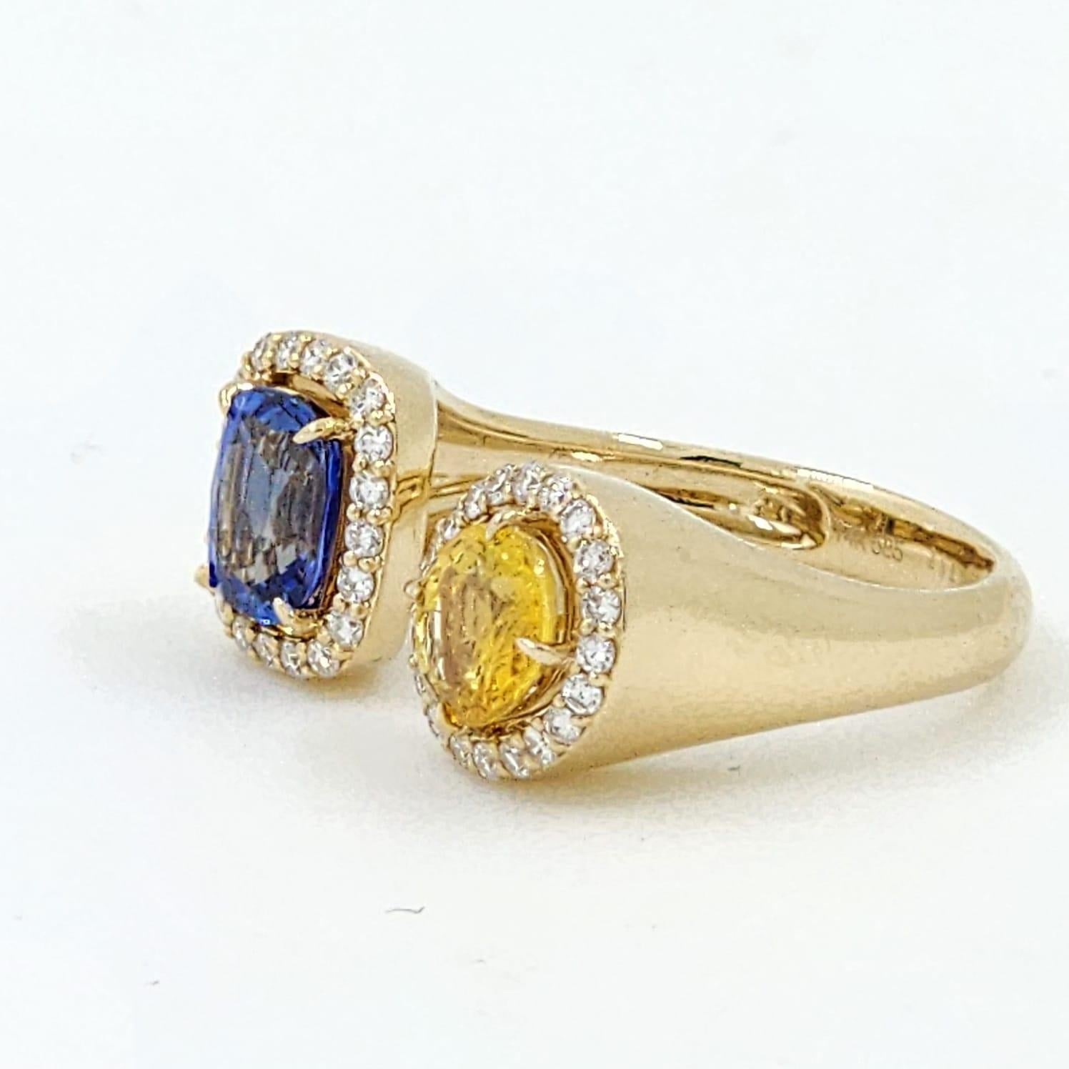2.31Ct Yellow and Blue Sapphire Diamond Toi Et Moi Ring in 14k Yellow Gold For Sale 1