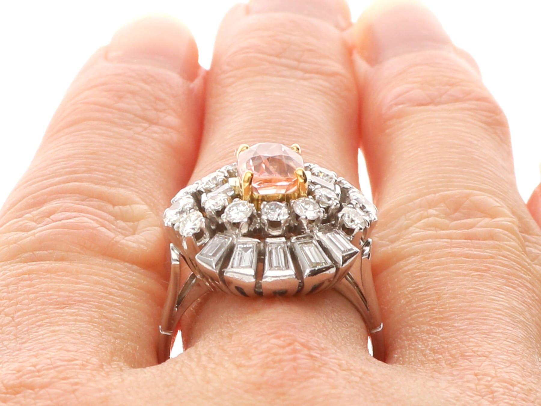 Anello in platino con zaffiro Padparadscha di Ceylon da 2,32 carati e diamante da 2,05 carati in vendita 7