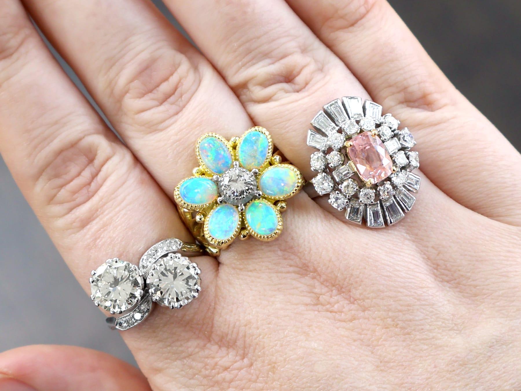 da uomo o donna Anello in platino con zaffiro Padparadscha di Ceylon da 2,32 carati e diamante da 2,05 carati in vendita