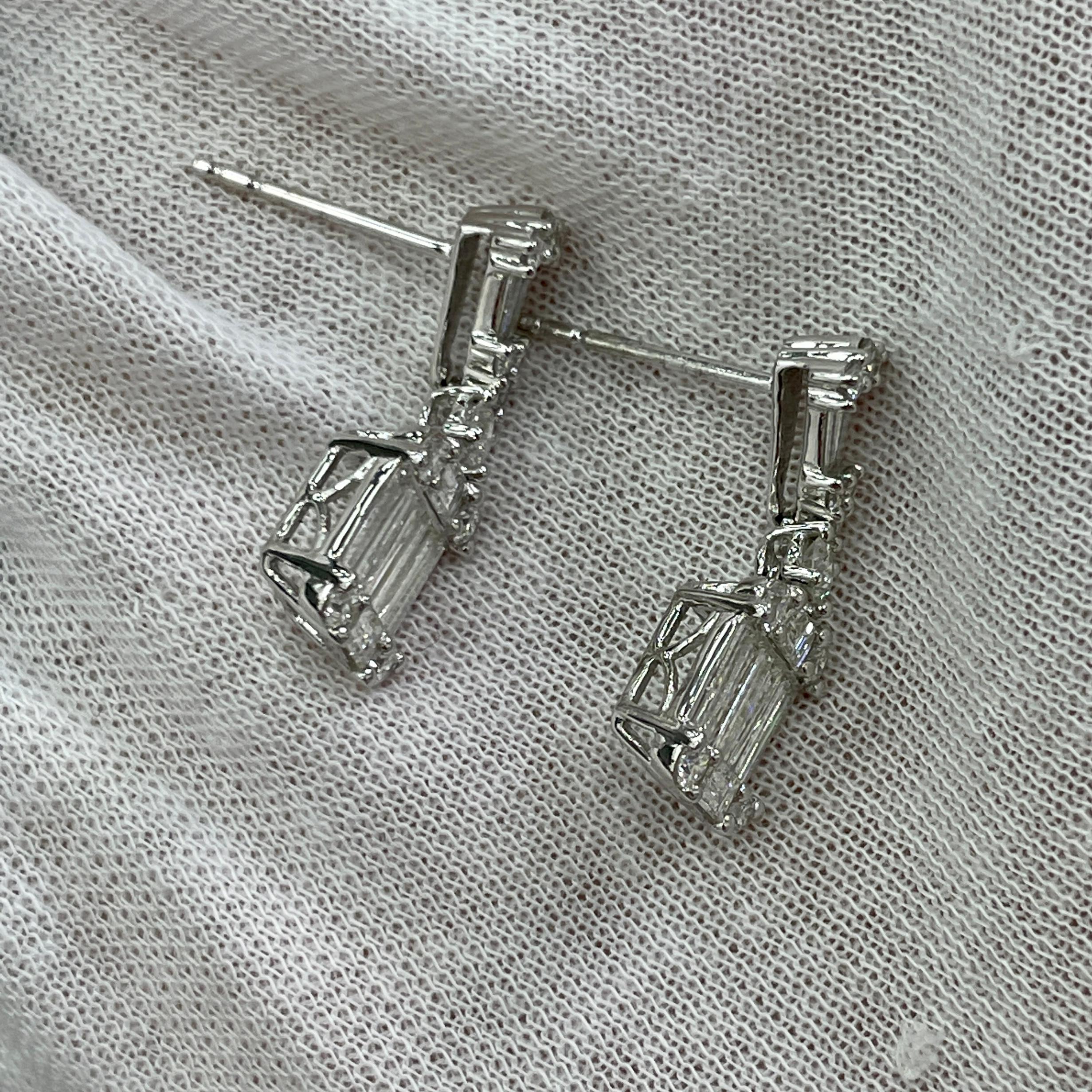 2.32 Carat Diamond & White Gold Earrings In New Condition For Sale In New York, NY