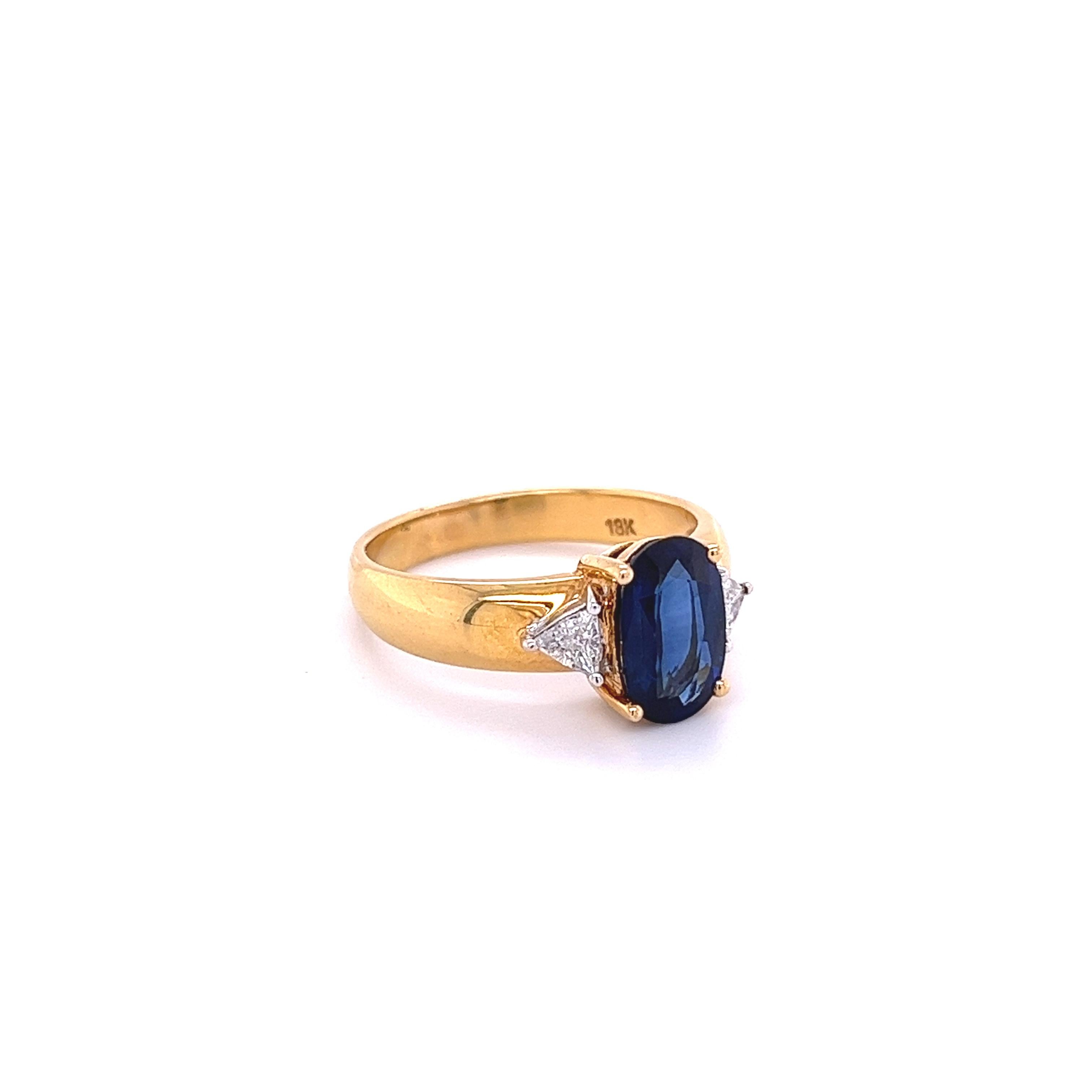 2 carat oval cut sapphire