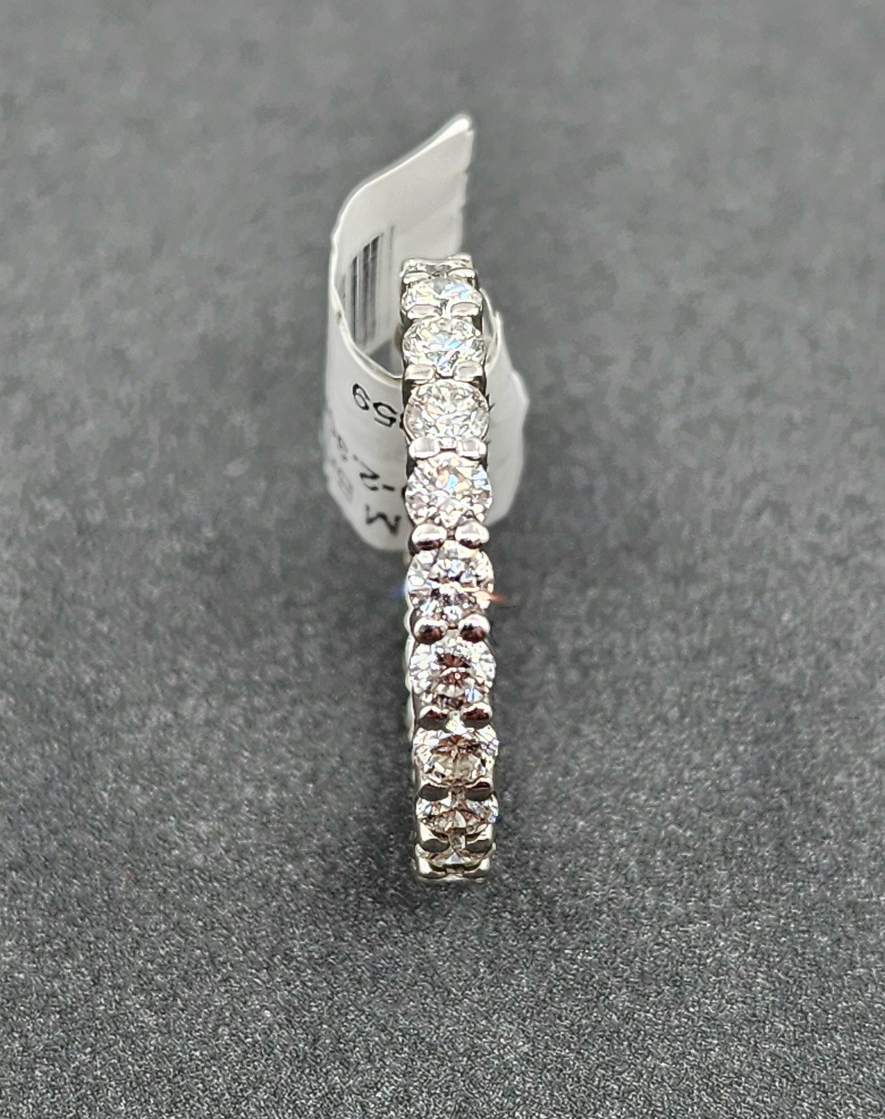 da uomo o donna Anello eternità con diamante da 2.32 carati in vendita