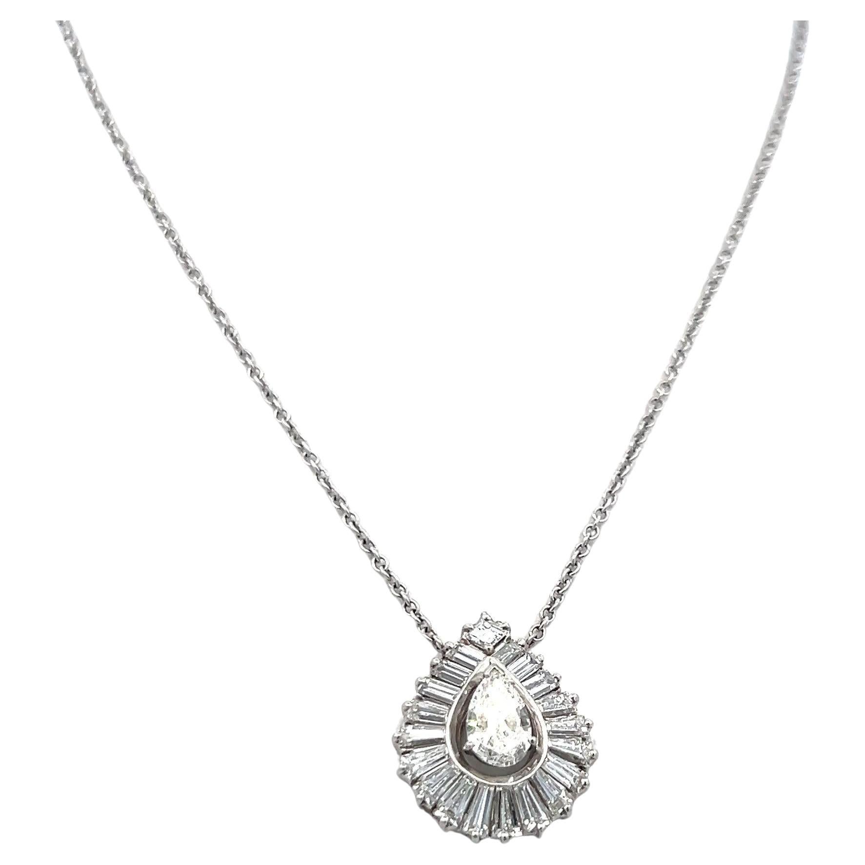 Collier pendentif 14 carats, diamants taille Asscher et poire baguette effilée de 2,32 carats