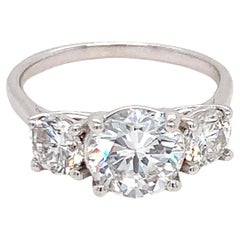 Anillo de compromiso de oro blanco de 14k con tres diamantes naturales de 2,32 quilates VS2 G