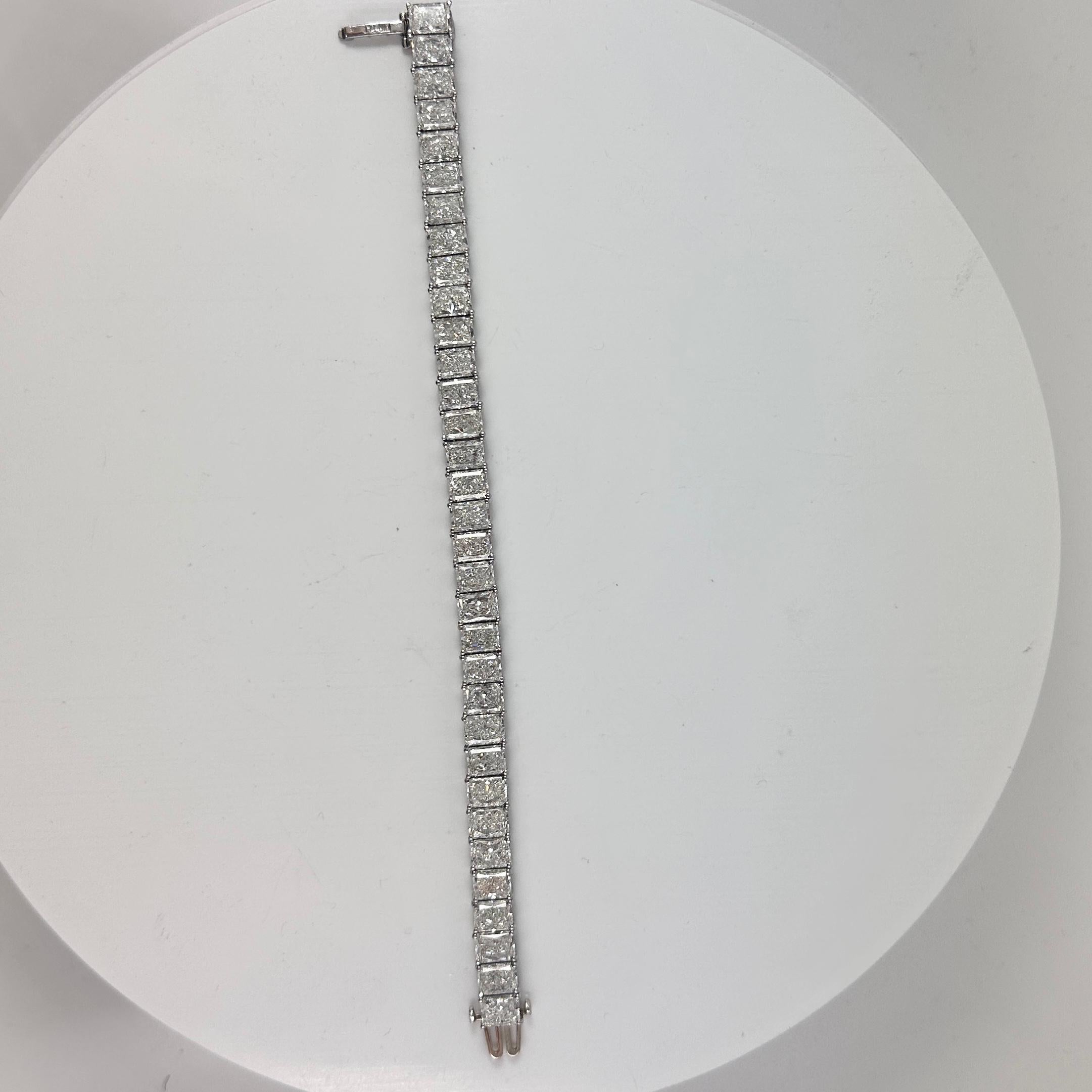 Bracciale tennis con diamanti taglio radiante da 23,20 carati in oro rosa 14K in vendita 3