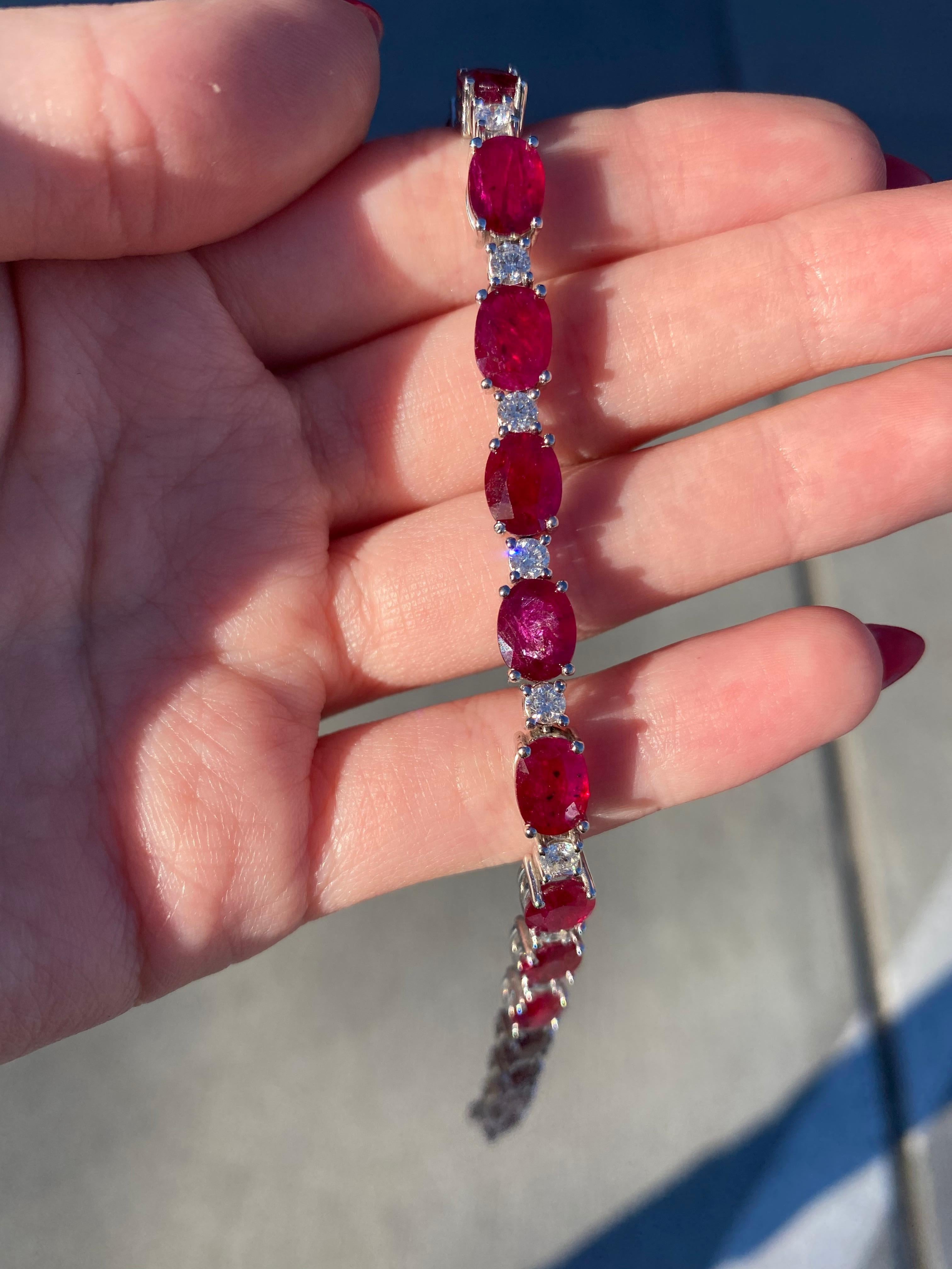 Oval Cut 23.27 Carat Oval Ruby and 2.04ct Round Diamond 14kt White Gold Tennis Bracelet For Sale