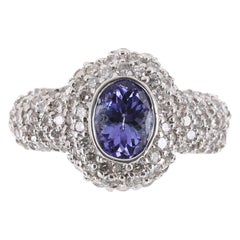 Anillo de cóctel con pavé de tanzanita y diamantes de 14 quilates y 2,32 quilates