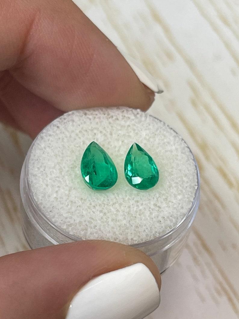 2.32tcw 9x6 Pear-Cut Matching Colombian Emeralds - Genuine Loose Gems Neuf - En vente à Jupiter, FL