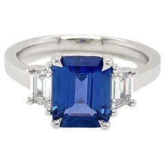 2.33 Carat Ceylon Sapphire 
Diamond Ring in Platinum