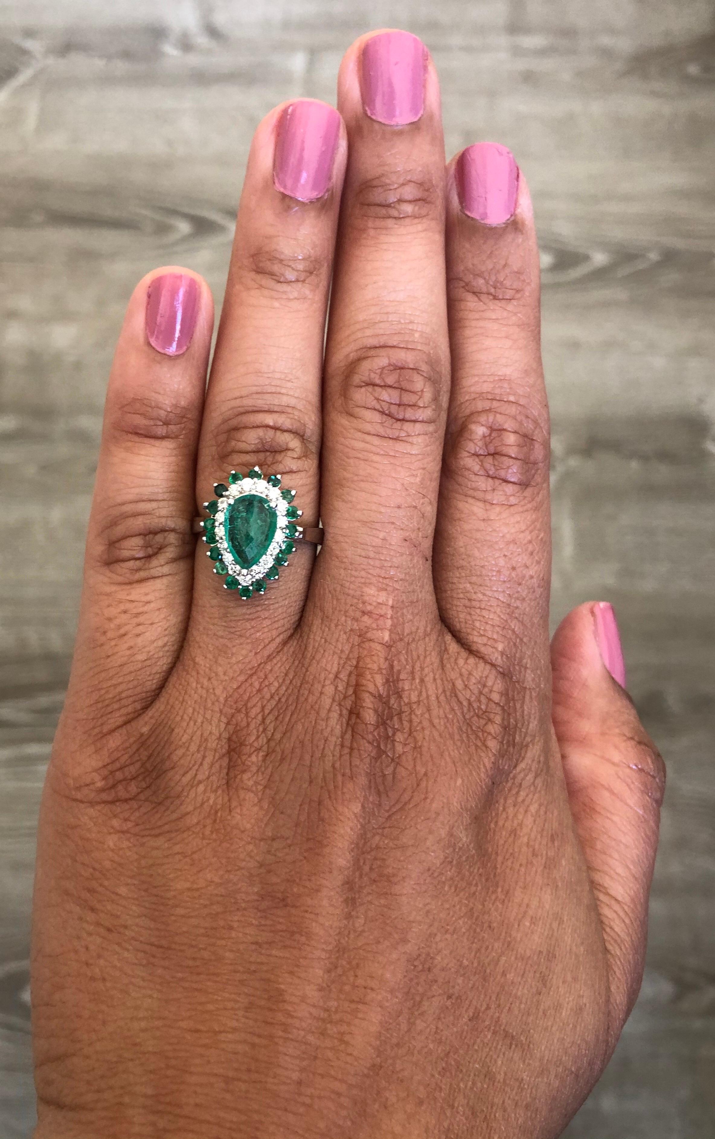 2,33 Karat Smaragd im Birnenschliff Diamant 18 Karat Weißgold Cocktail-Ring im Zustand „Neu“ im Angebot in Los Angeles, CA