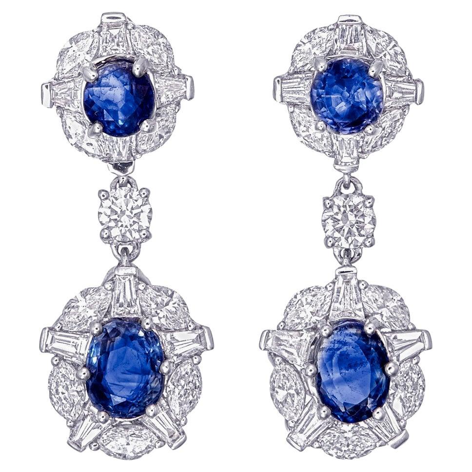 Orecchini con diamante e zaffiro blu del Kashmir da 2,33 carati in oro bianco da 18 carati