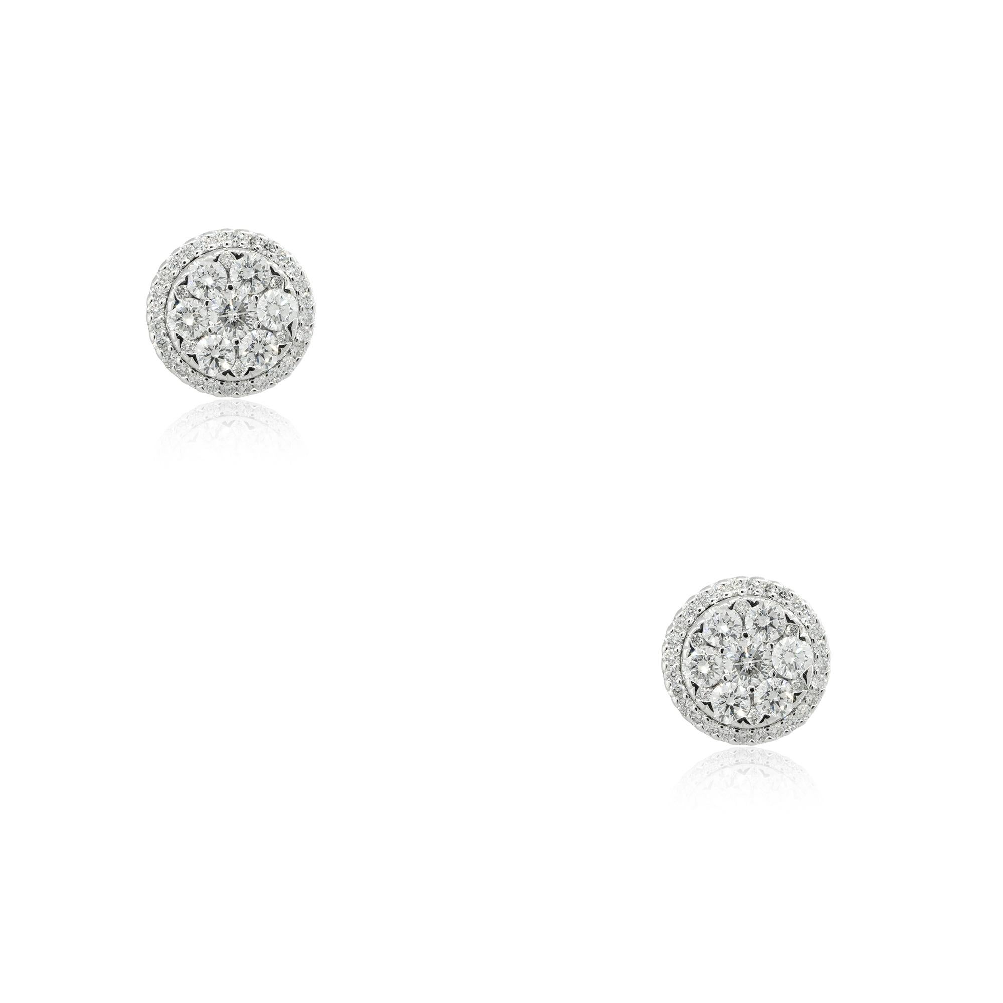 14k White Gold 2.33ctw Round Brilliant Diamond Cluster Stud Earrings
Material: 14k White Gold
Diamond Details: Diamonds are approximately 2.33ctw of Round Brilliant Diamonds. There are 7 larger round stones in each earring and both earrings have