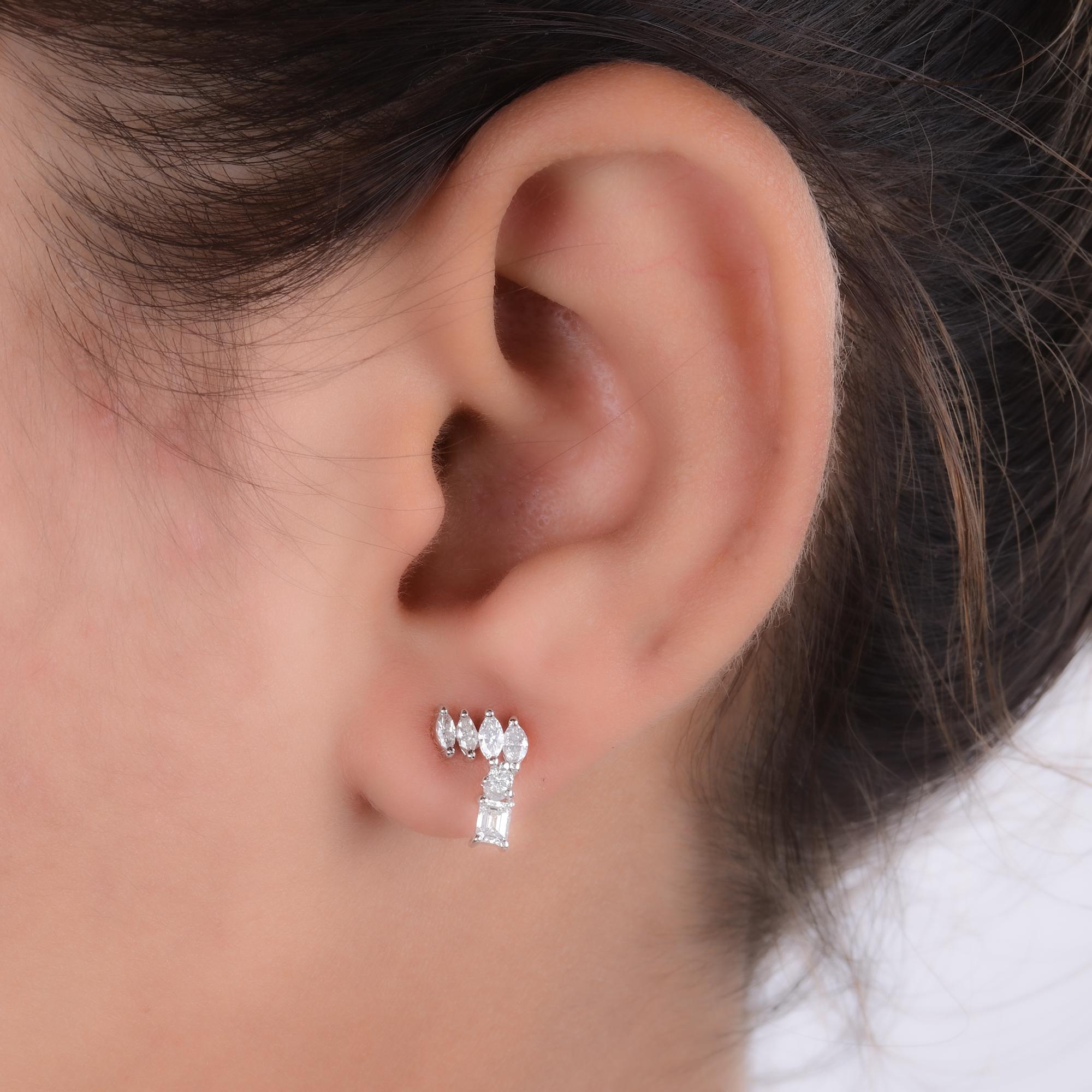 Moderne Boucles d'oreilles en or blanc 18 carats avec diamants ronds, marquise et émeraude de 2,33 carats en vente
