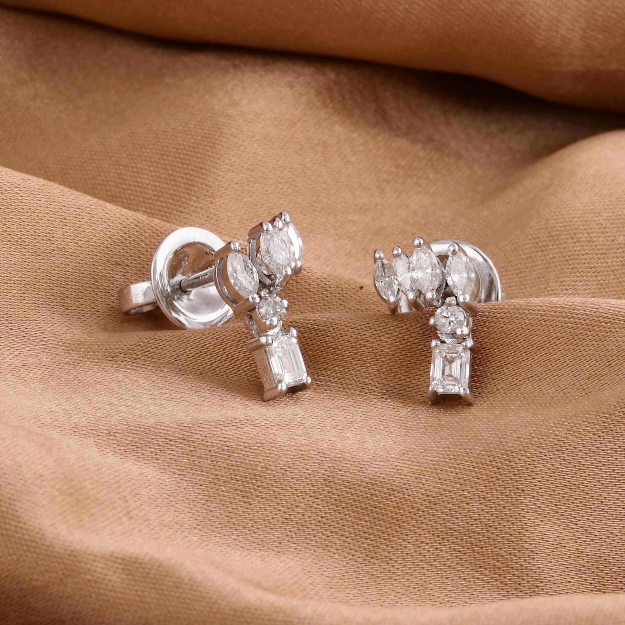Taille émeraude Boucles d'oreilles en or blanc 18 carats avec diamants ronds, marquise et émeraude de 2,33 carats en vente