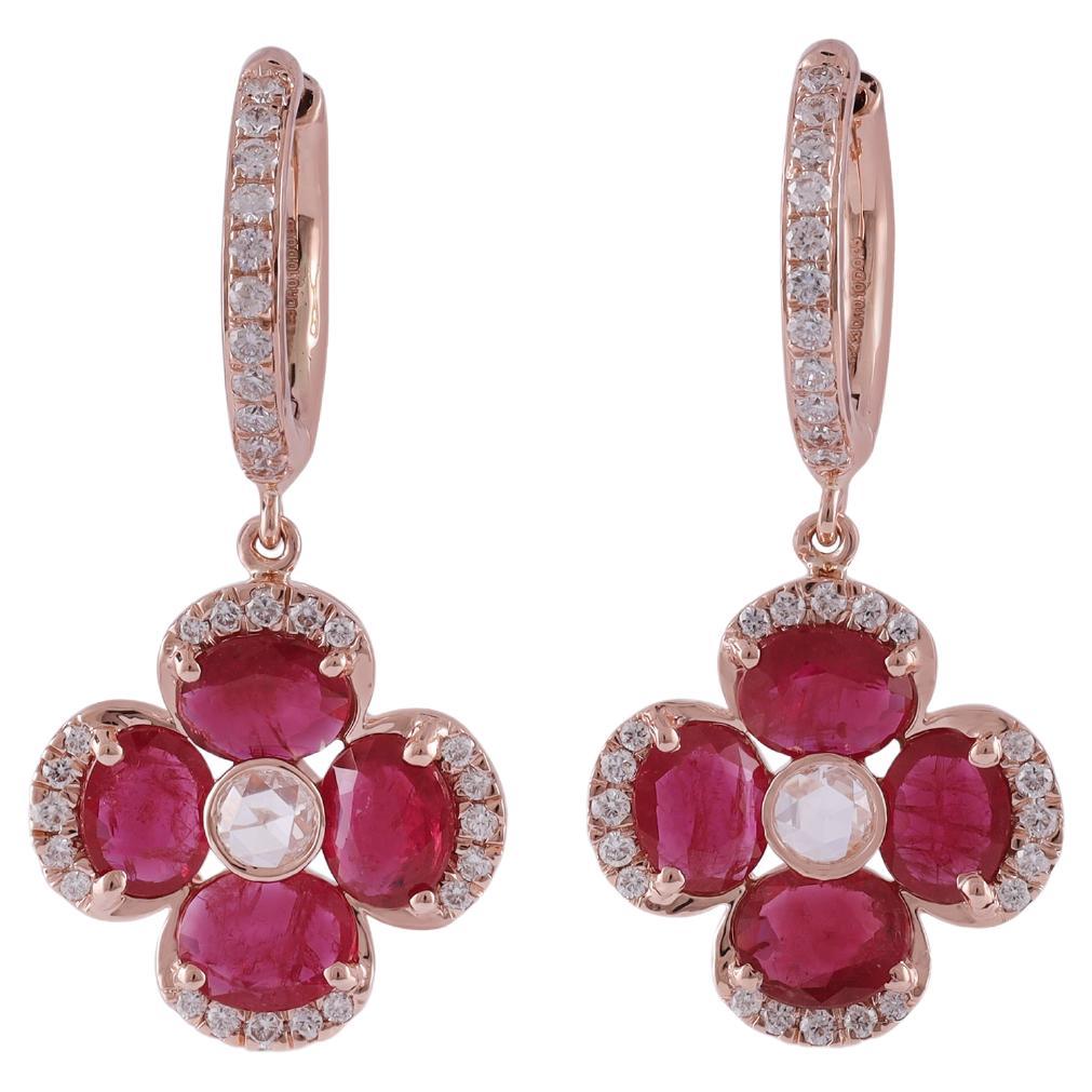 Boucle d'oreille rubis et diamants ronds de 2,33 carats  en vente