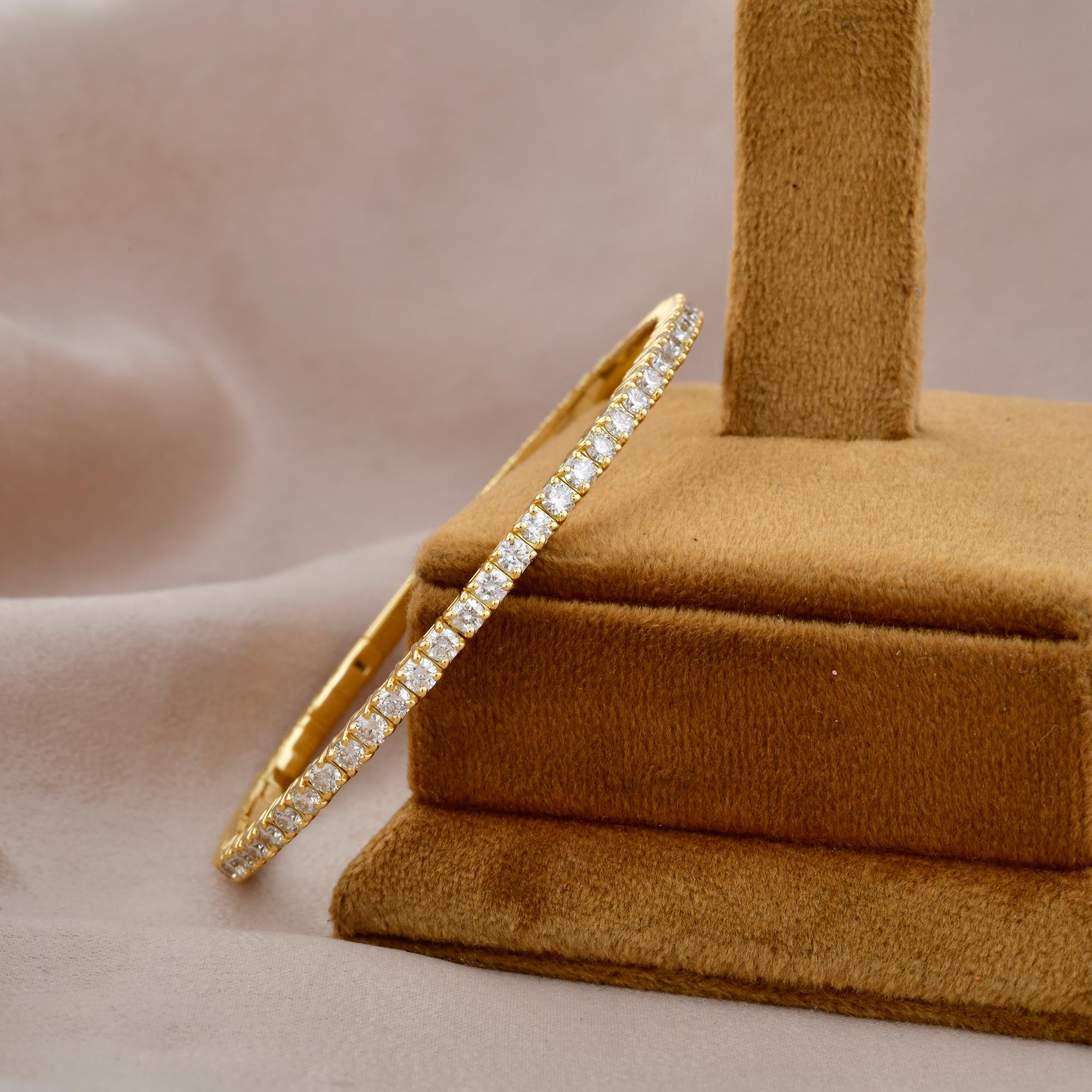 Modern 2.33 Carat SI Clarity HI Color Diamond Pave Bangle Bracelet 18 Karat Yellow Gold For Sale