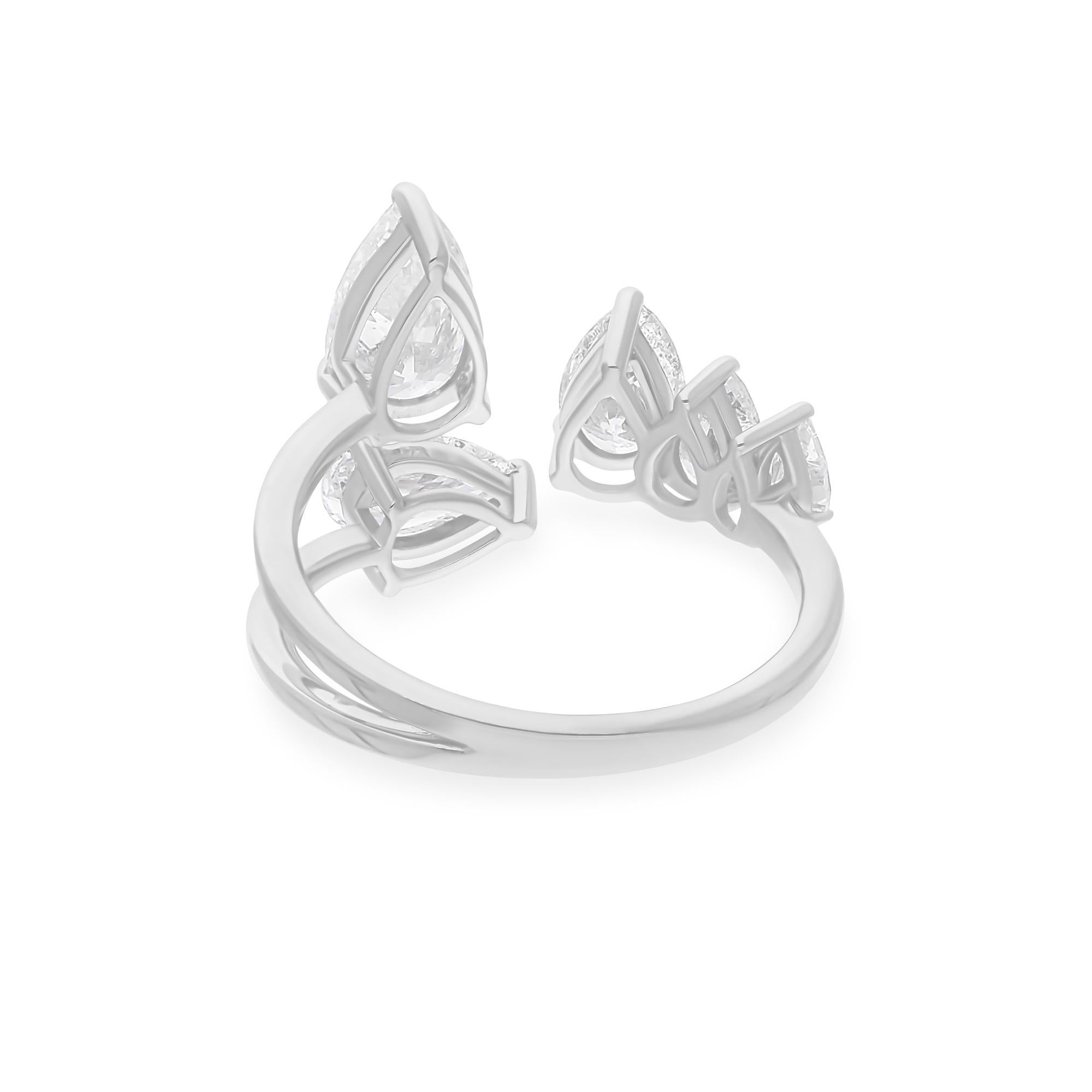 2.33 Carat SI/H Pear Brilliant Cut Diamond Cuff Ring 18 Karat White Gold Jewelry Neuf - En vente à Diera, Dubai