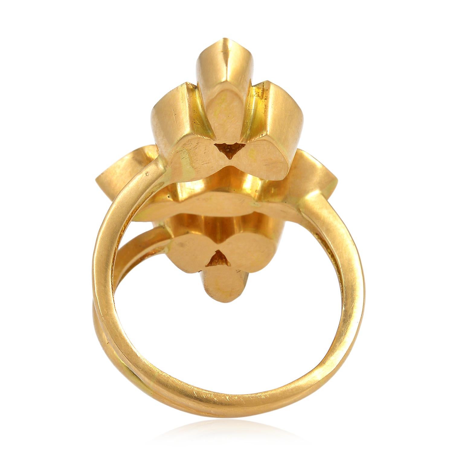This ring has been meticulously crafted from 18-karat yellow gold & sterling silver. It is set in 2.33 carats of rose cut diamonds. 

The ring is a size 7 and may be resized to larger or smaller upon request. 
FOLLOW  MEGHNA JEWELS storefront to