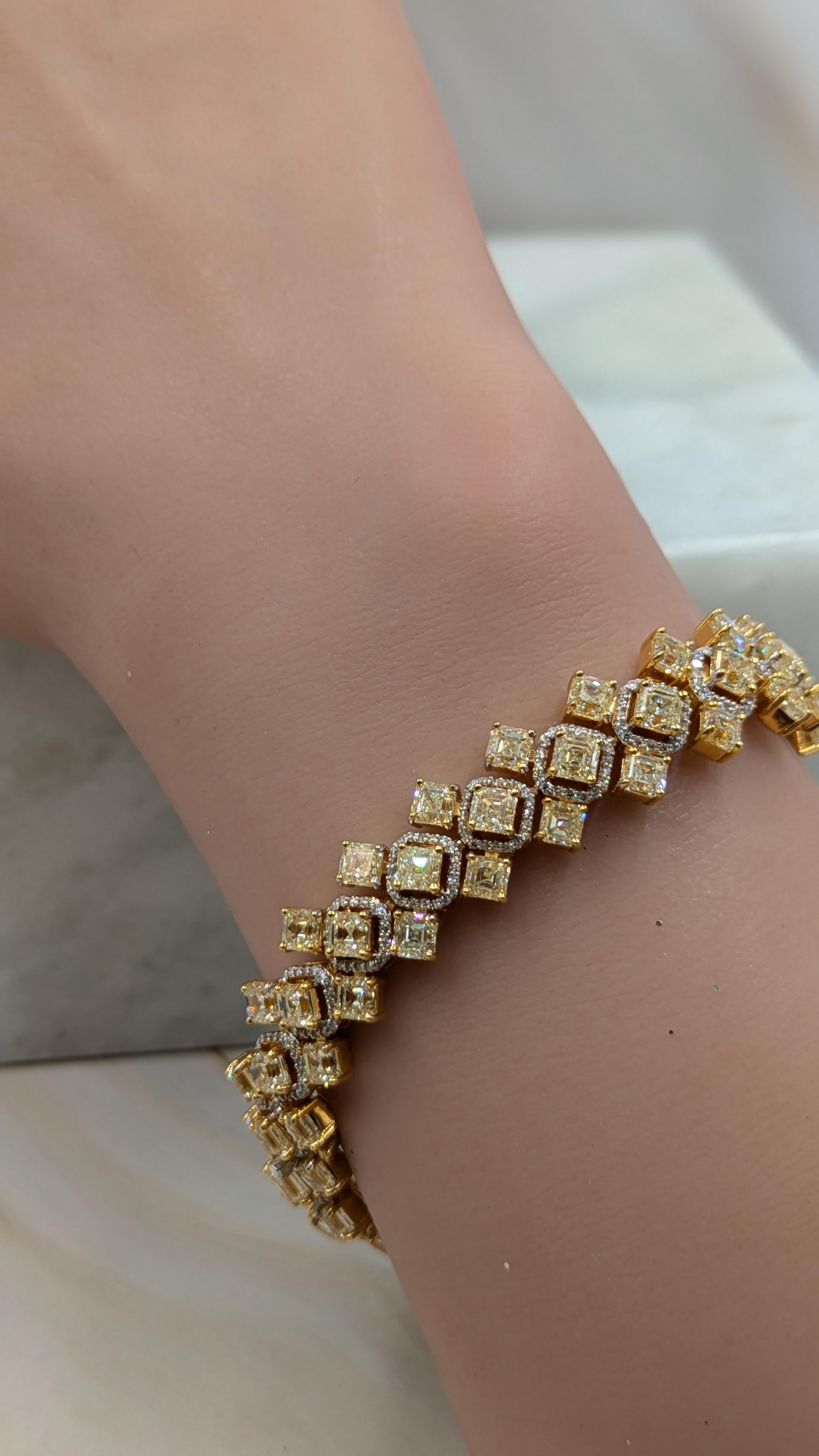 Women's 23.30 Carat Fancy Yellow Diamond Bracelet 18K White Gold