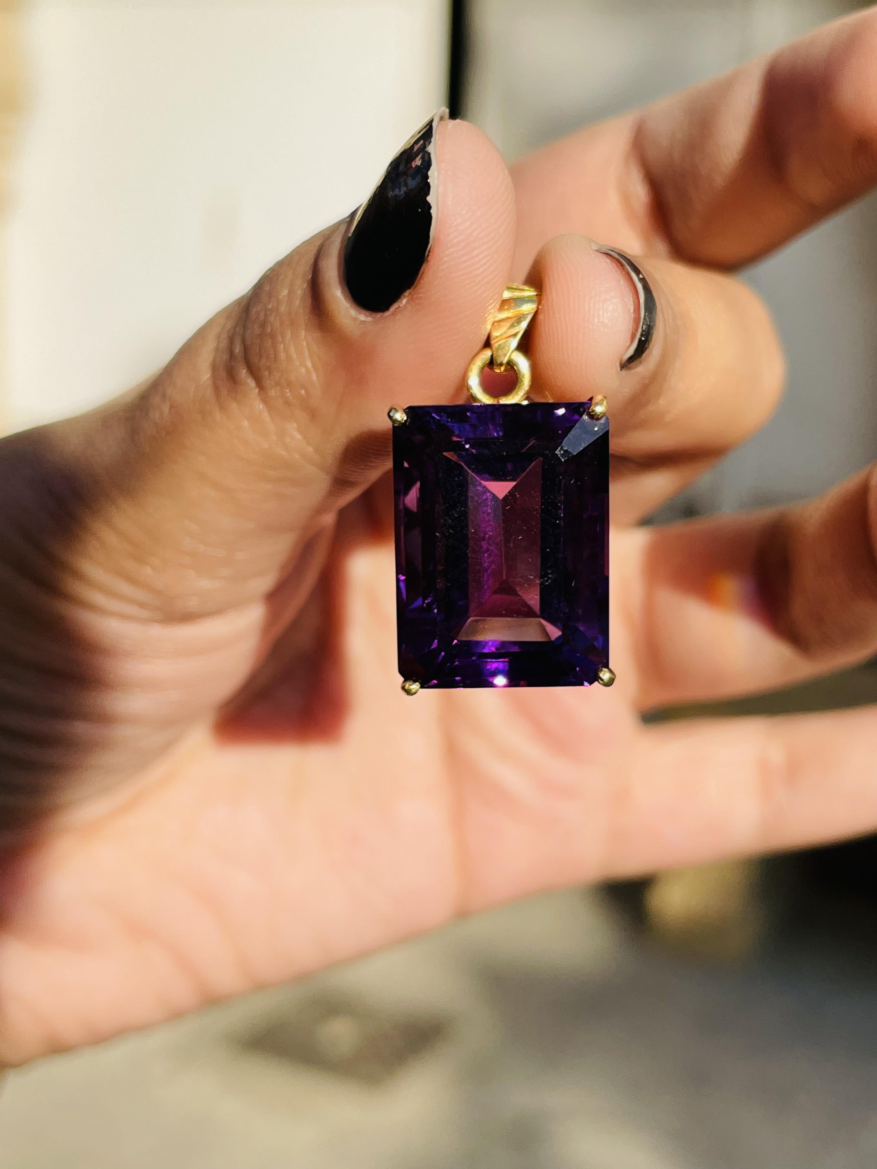 Modern 23.32 Carat Amethyst Pendant in 18K Yellow Gold For Sale