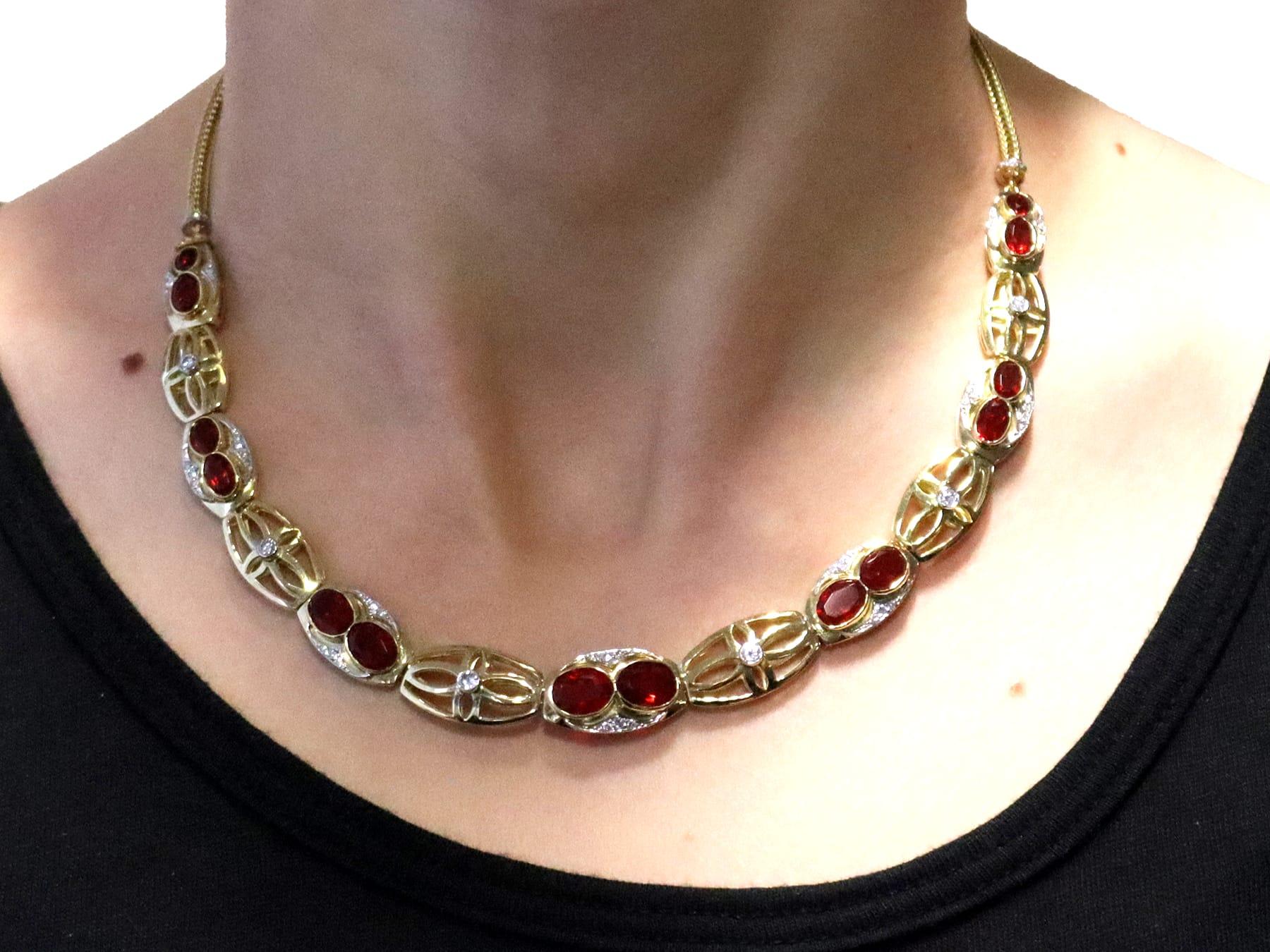 23.39 Carat Fire Opal 2.50 Carat Diamond 18k Yellow Gold Jewellery Set For Sale 14