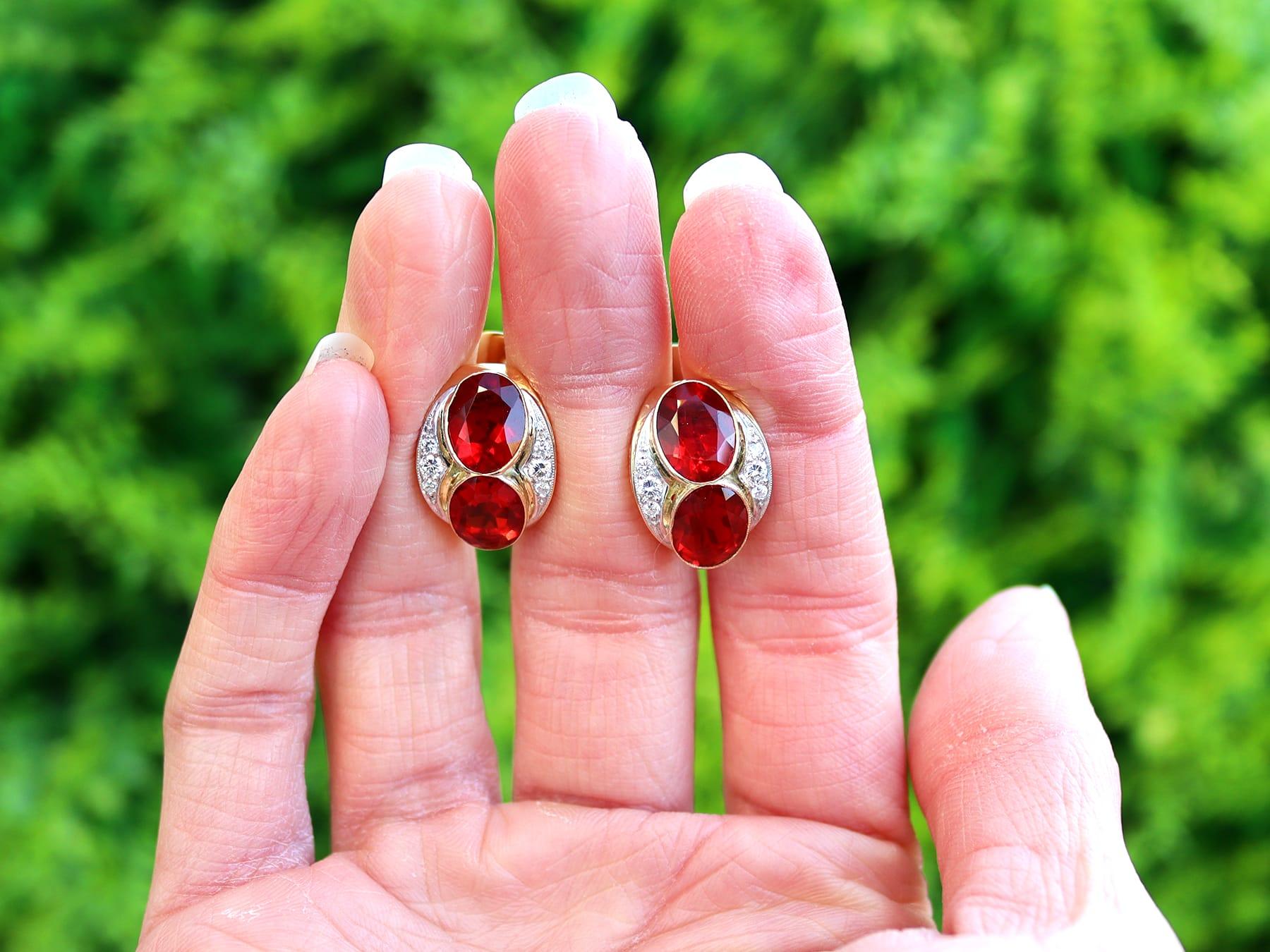 A stunning, fine and impressive vintage 23.39 carat fire opal, 2.50 carat diamond, 18 karat yellow gold and platinum set jewelry set; part of our diverse vintage opal jewelry and estate jewelry collections.

This stunning, fine and impressive
