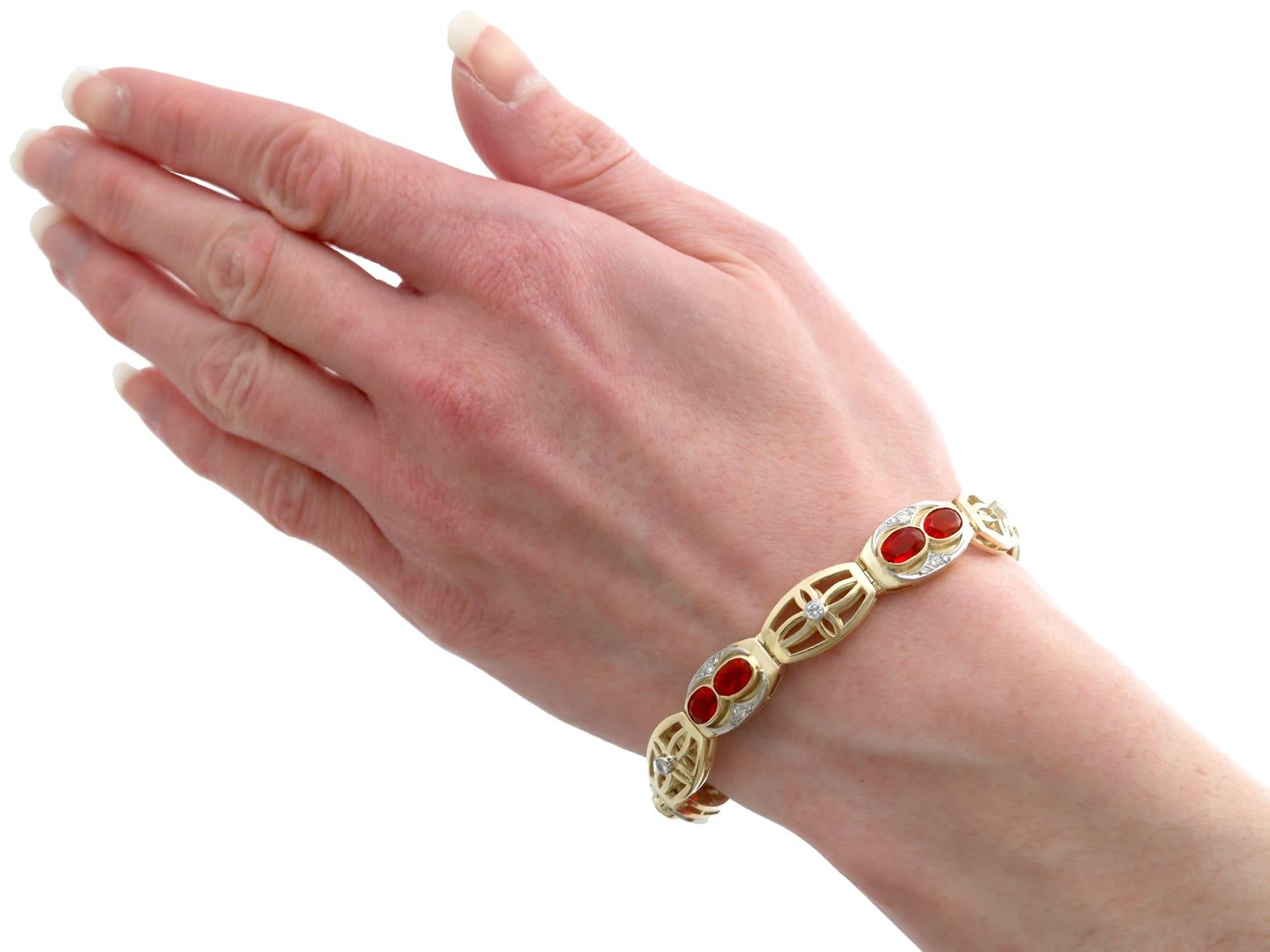 23.39 Carat Fire Opal 2.50 Carat Diamond 18k Yellow Gold Jewellery Set For Sale 15