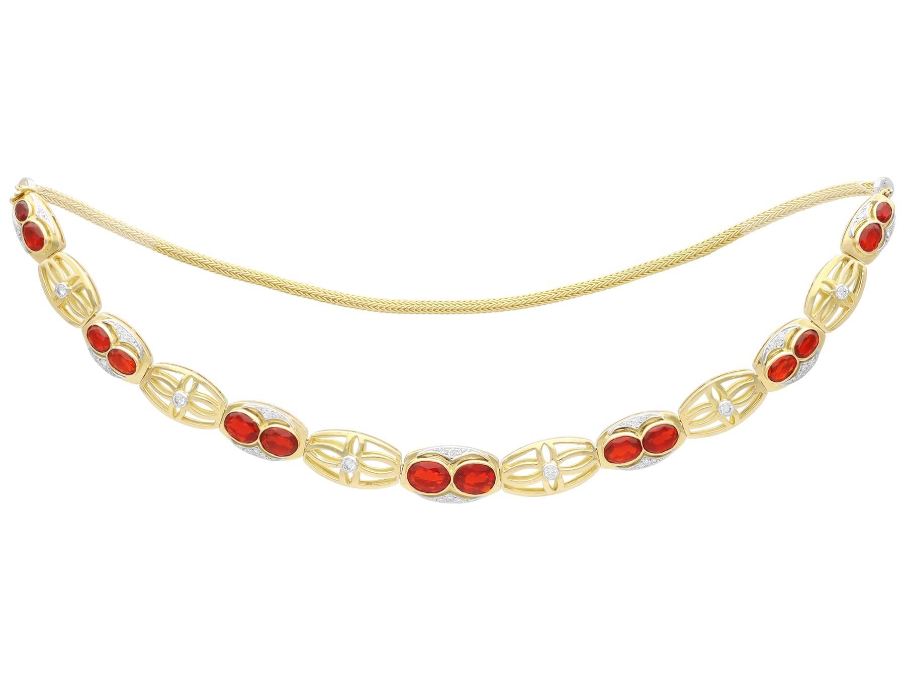 Oval Cut 23.39 Carat Fire Opal 2.50 Carat Diamond 18k Yellow Gold Jewellery Set For Sale