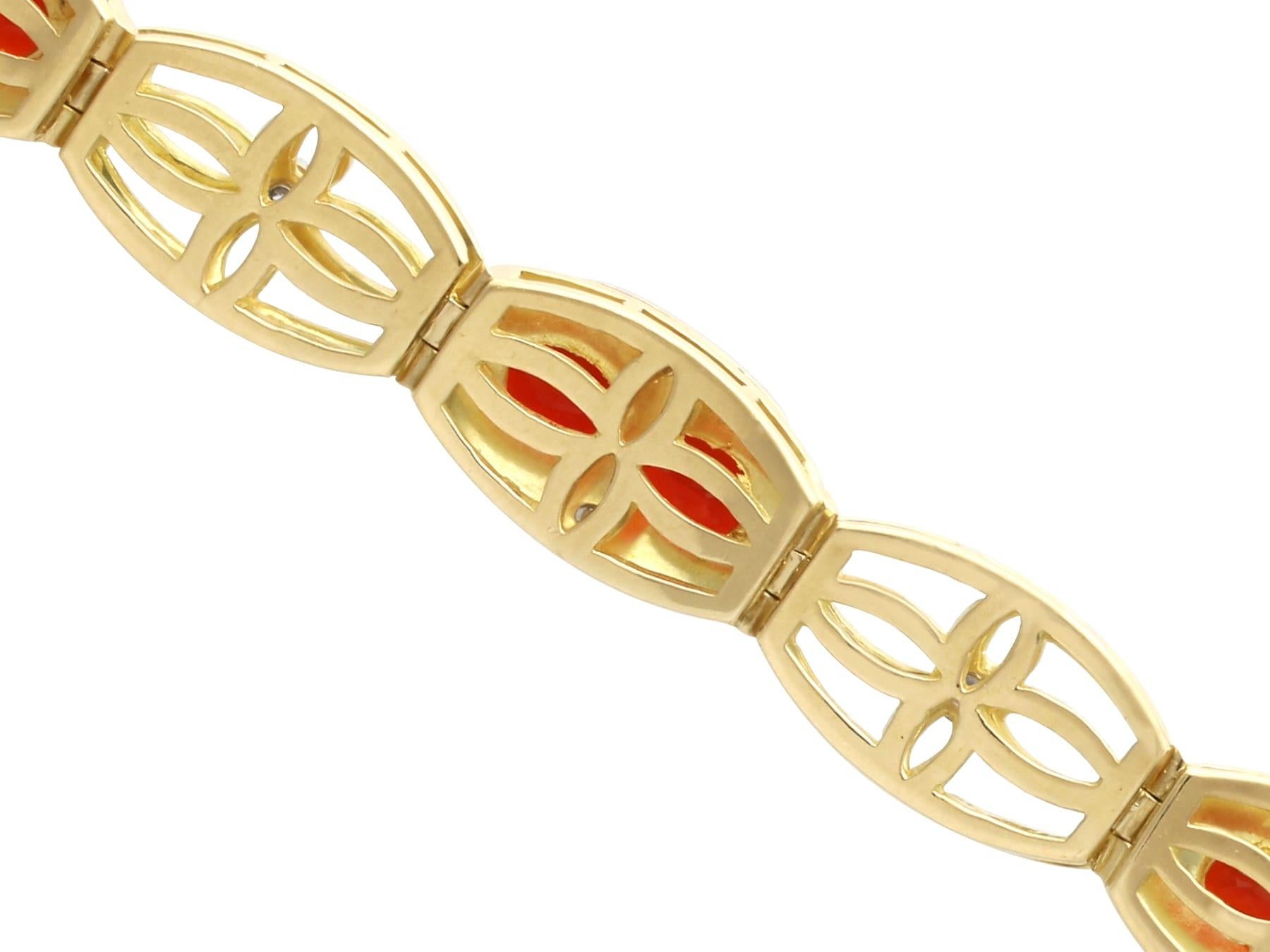 23.39 Carat Fire Opal 2.50 Carat Diamond 18k Yellow Gold Jewellery Set For Sale 4
