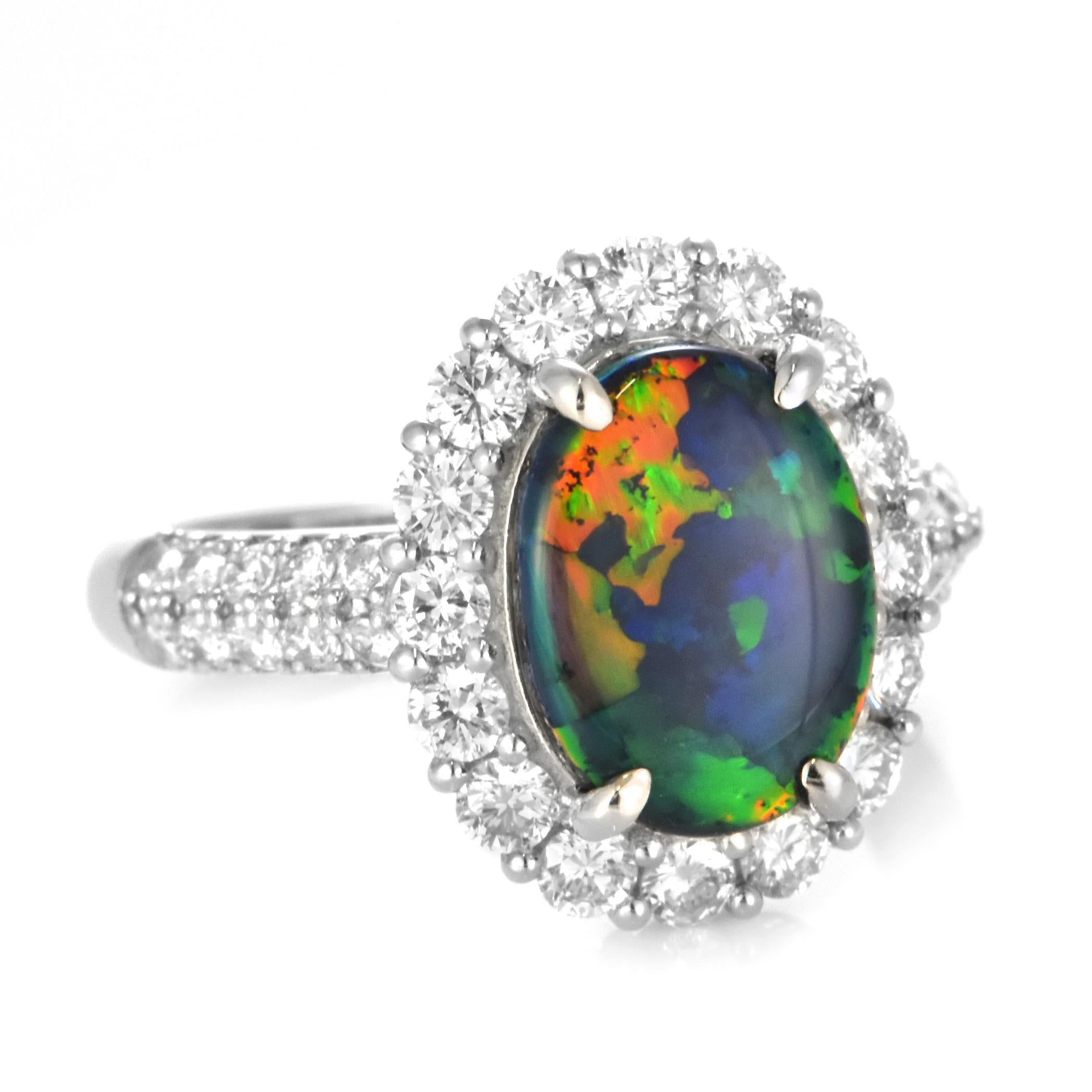 Anello con Opale nero australiano e diamanti da 2.34 carati in platino in vendita 3