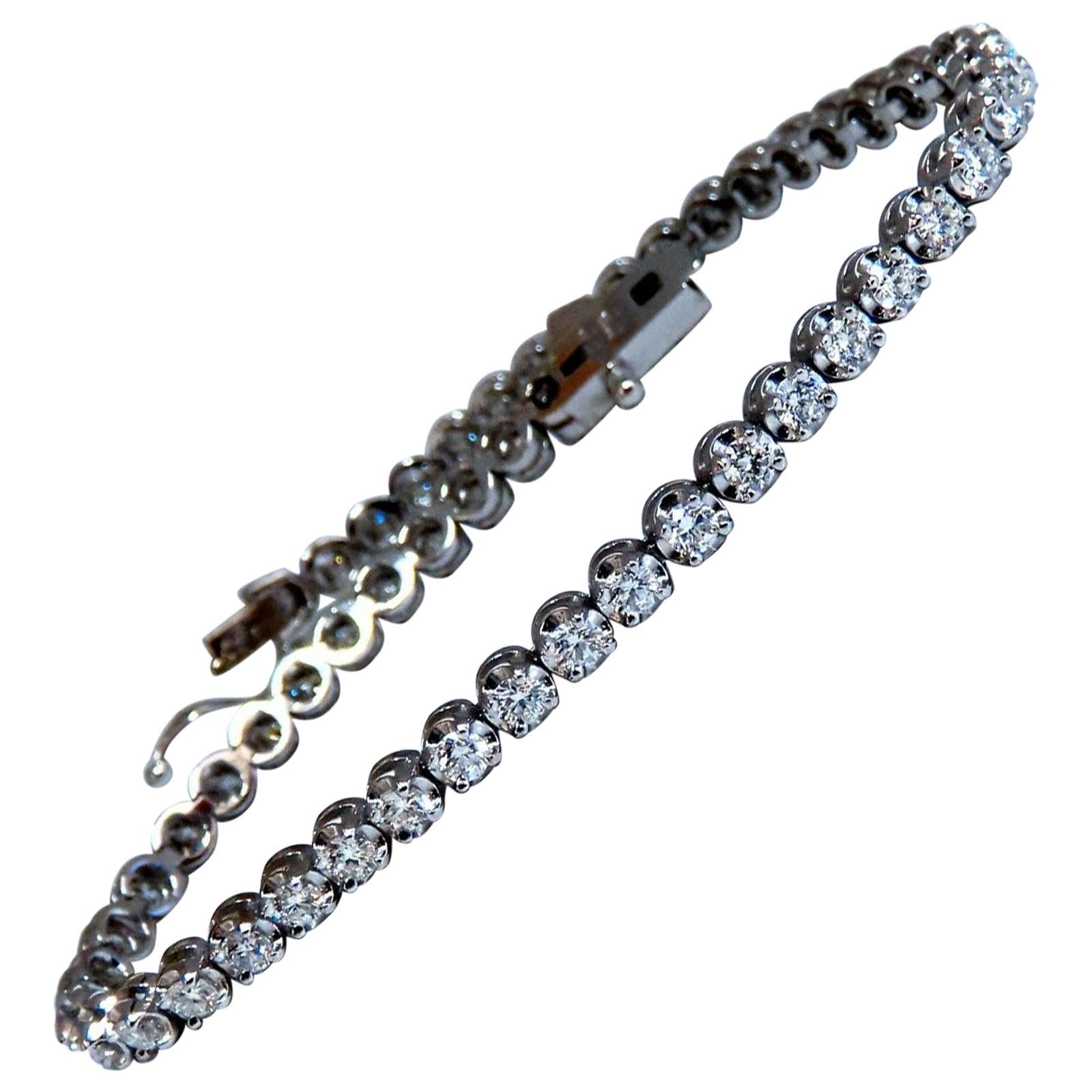 2.34 Carat Natural Diamonds Tennis Bracelet 14 Karat Gold Classic Riviera