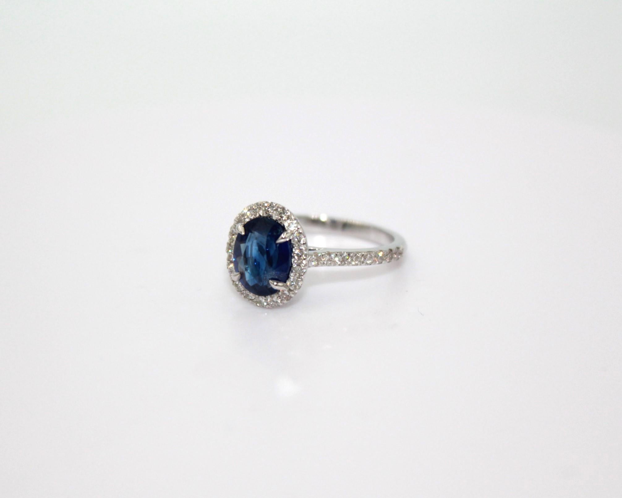Oval Cut 2.34 Carat Sapphire Diamond Ring For Sale