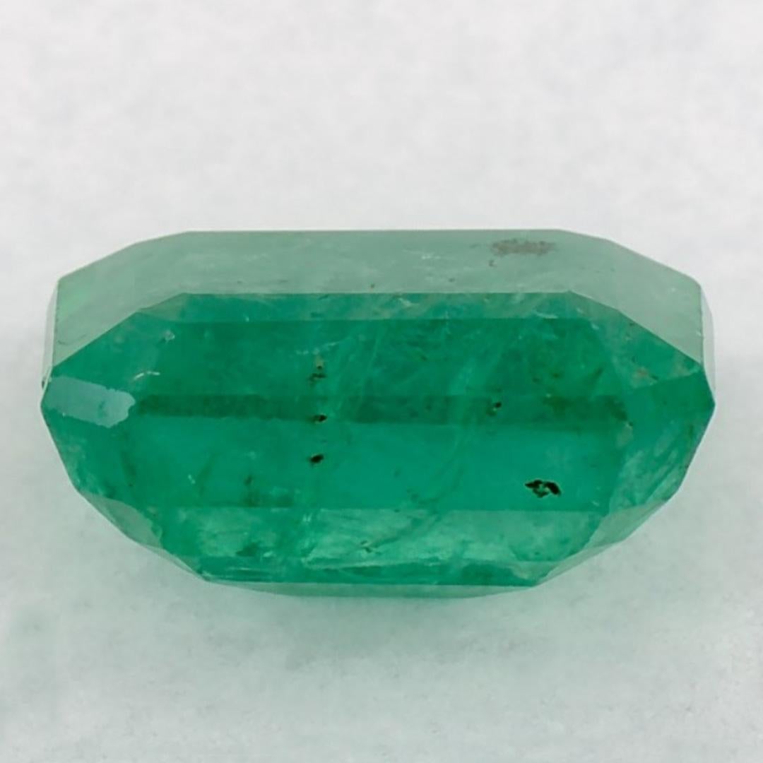 Women's or Men's 2.34 Ct Emerald Octagon Cut Loose Gemstone For Sale