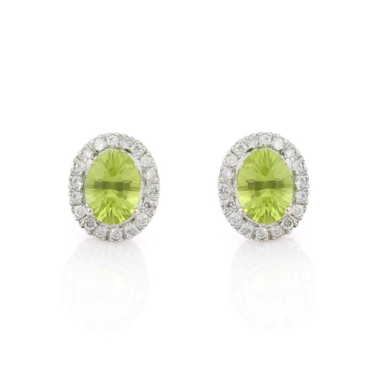 2.34 Ct Peridot and Diamond Stud Earrings in 18K White Gold In New Condition For Sale In Houston, TX