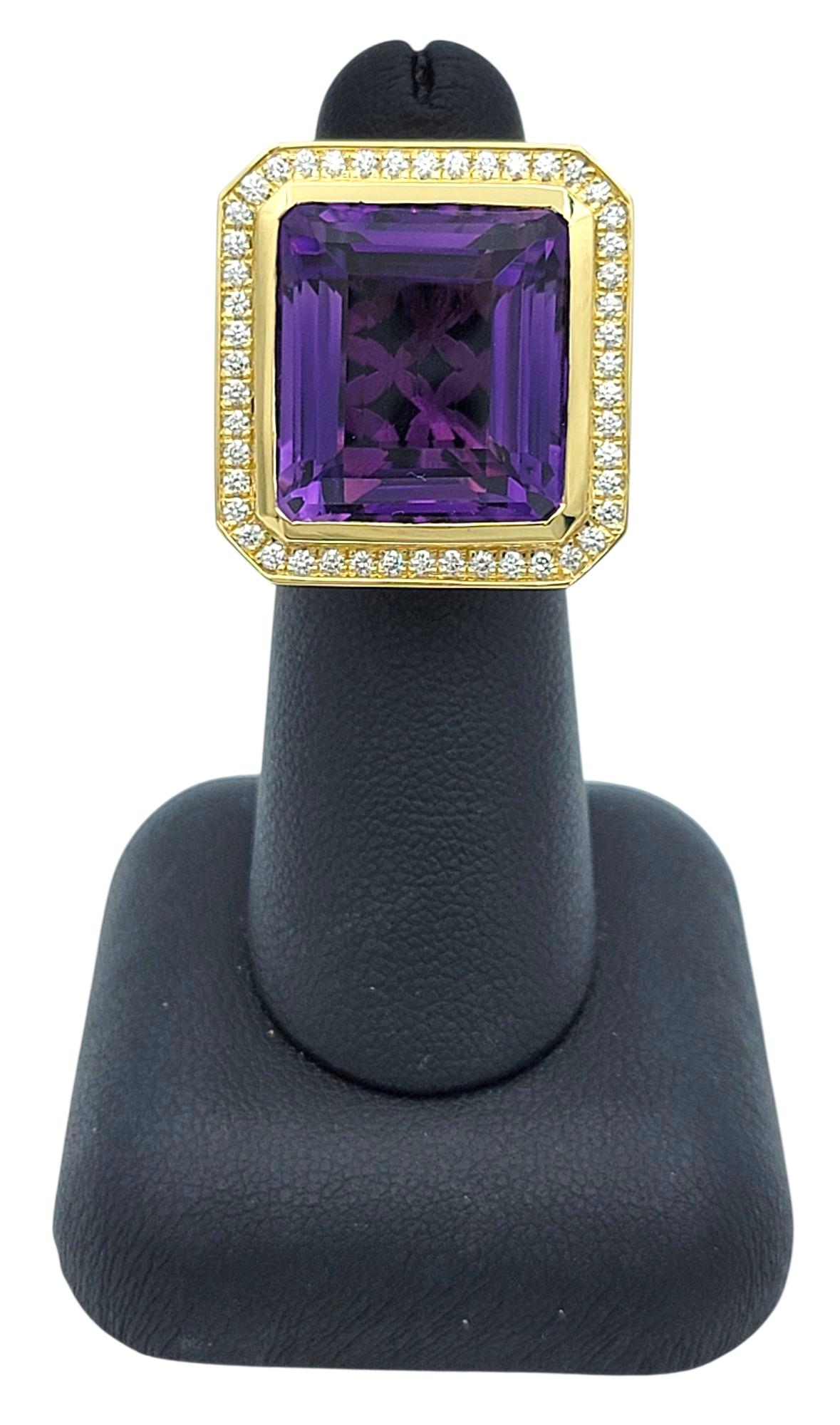 23,40 Karat Smaragdschliff Amethyst und Diamant Halo-Cocktailring aus 18 Karat Gold im Angebot 5
