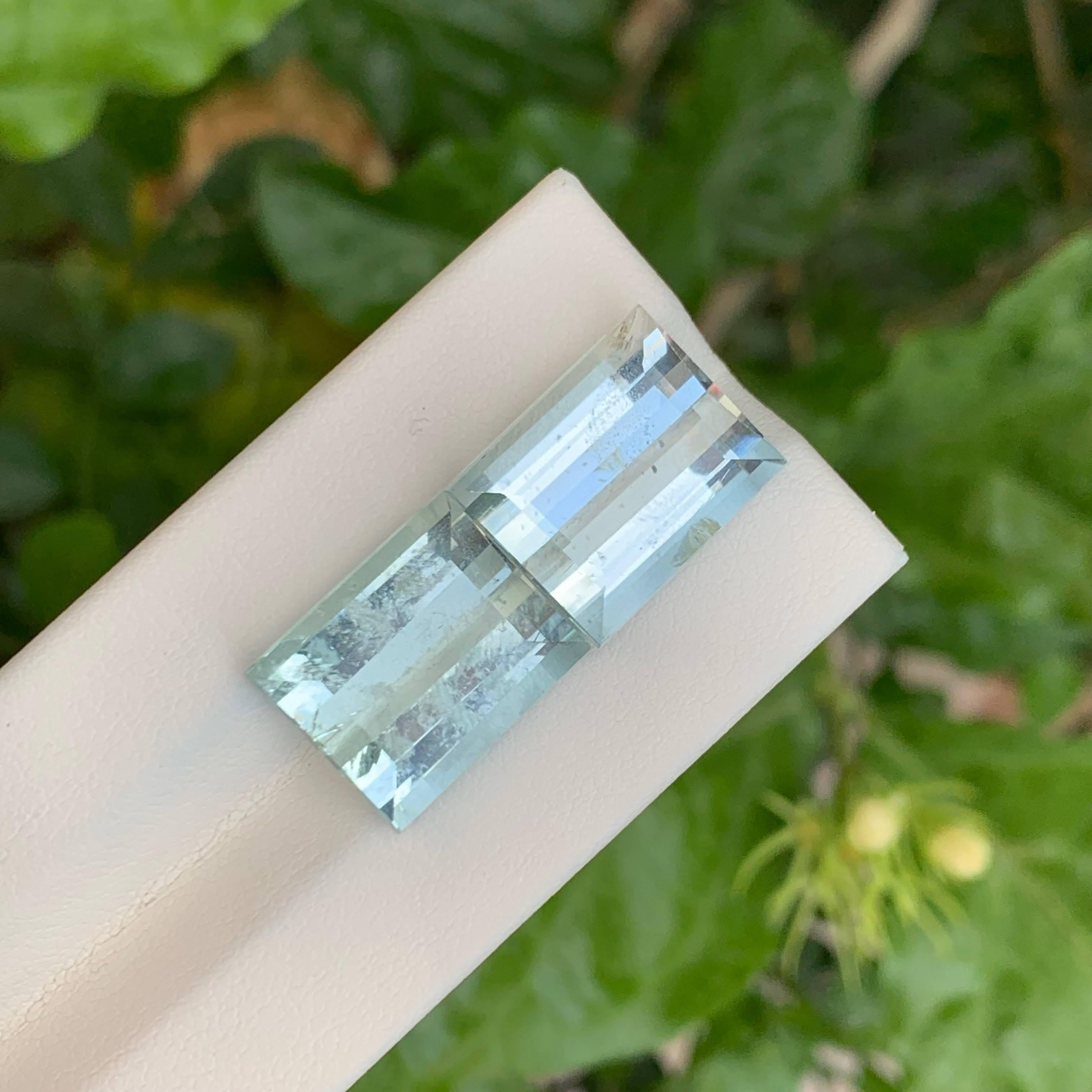 Taille baguette Paire d'aigue-marines bleu clair de 23,45 carats, pierre précieuse naturelle pakistanaise de taille baguette en vente