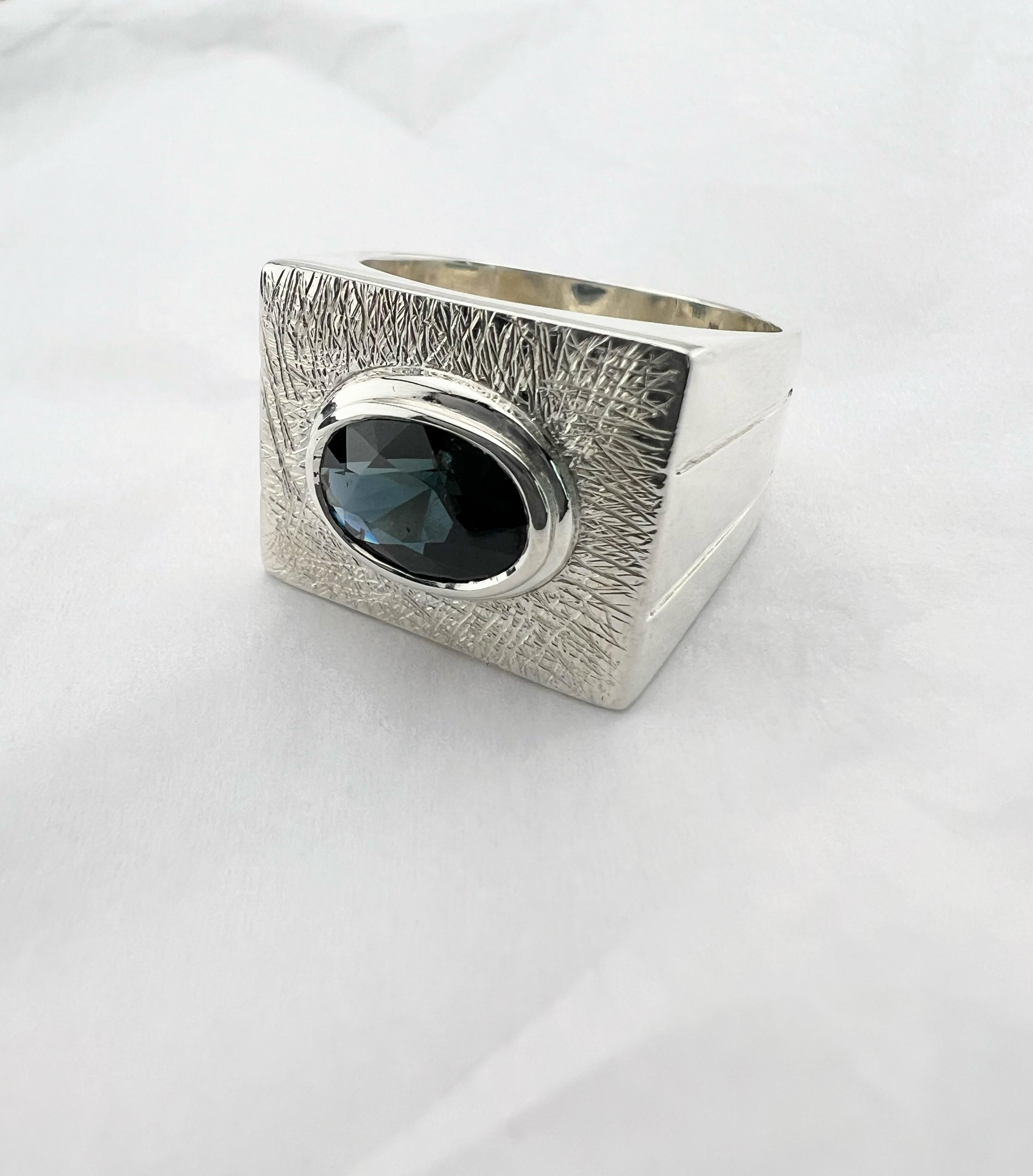 Women's or Men's 2.34ct Oval Deep Blue Sapphire Sterling Silver Signet Ring For Sale