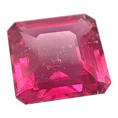 2.34ct Quadratischer lila rosa Turmalin in Violett