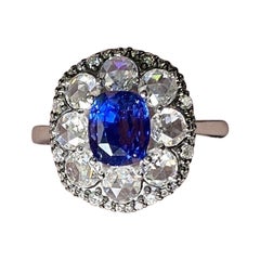 Anello di fidanzamento con zaffiro e diamante di Ceylon da 2,35 carati e oro 18 carati