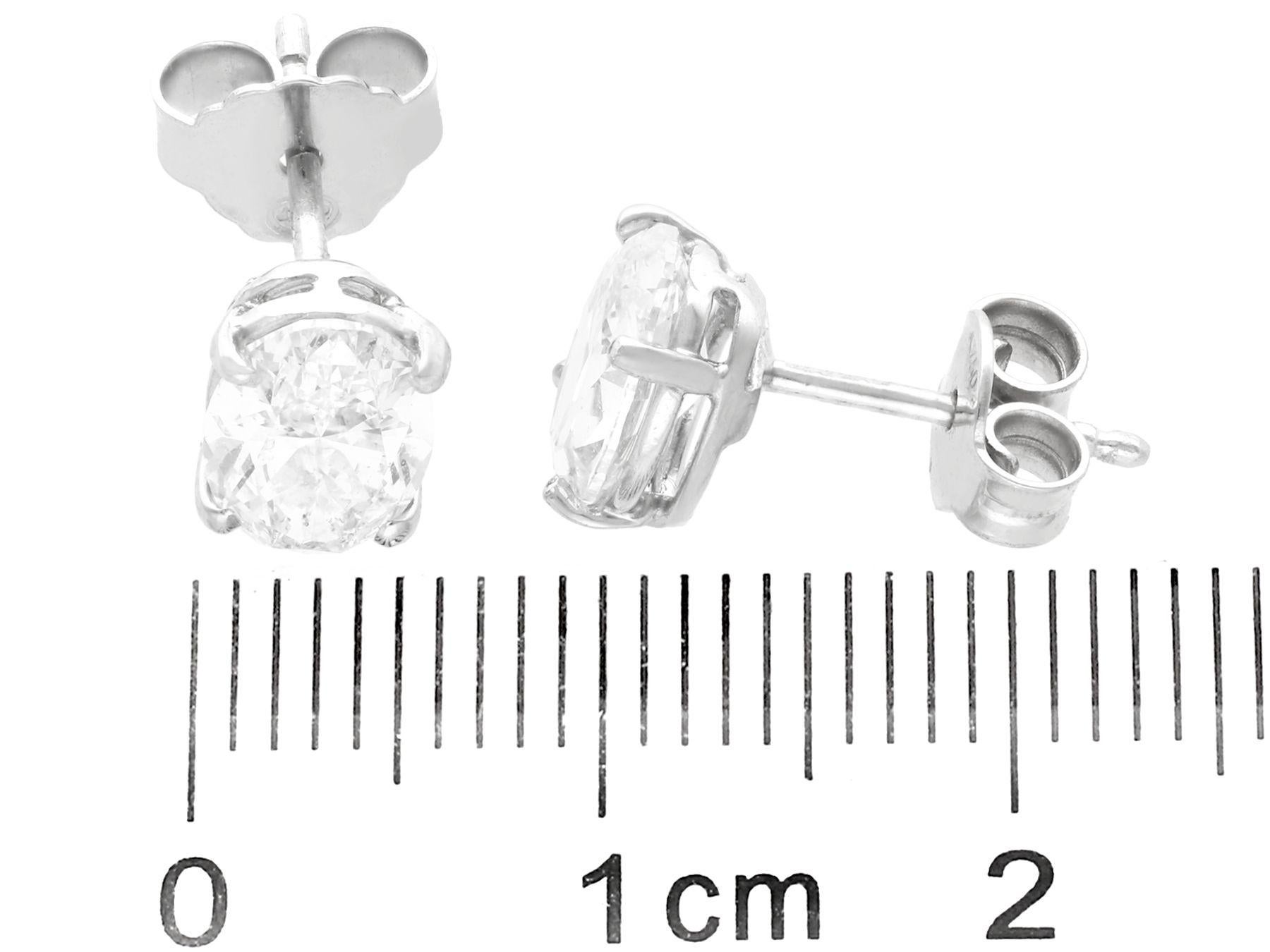 Women's or Men's 2.35 Carat Diamond and White Gold Stud Earrings