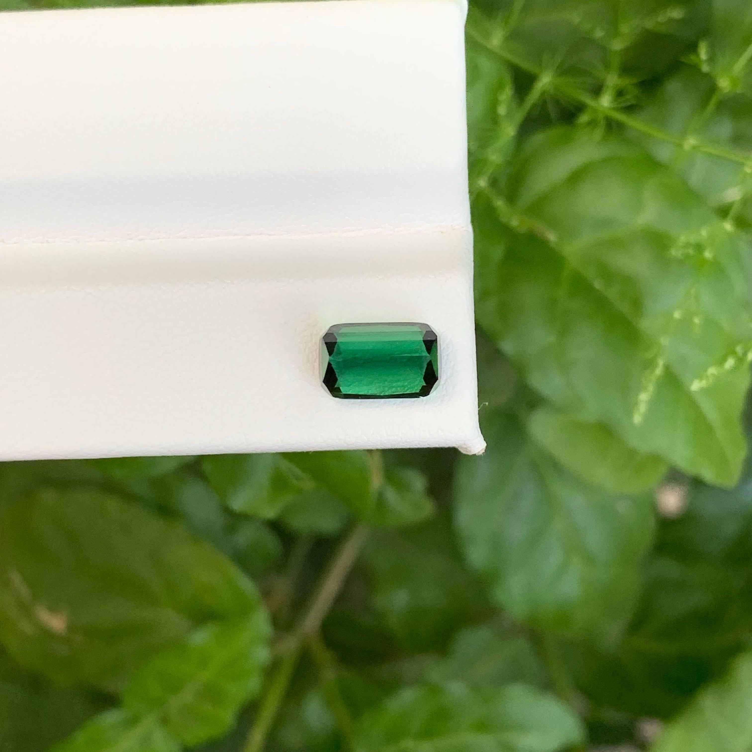 2,35 carati di tormalina blu verdastra naturale sfusa con taglio a cuscino Gemma afgana In condizioni Nuovo in vendita a Bangkok, TH