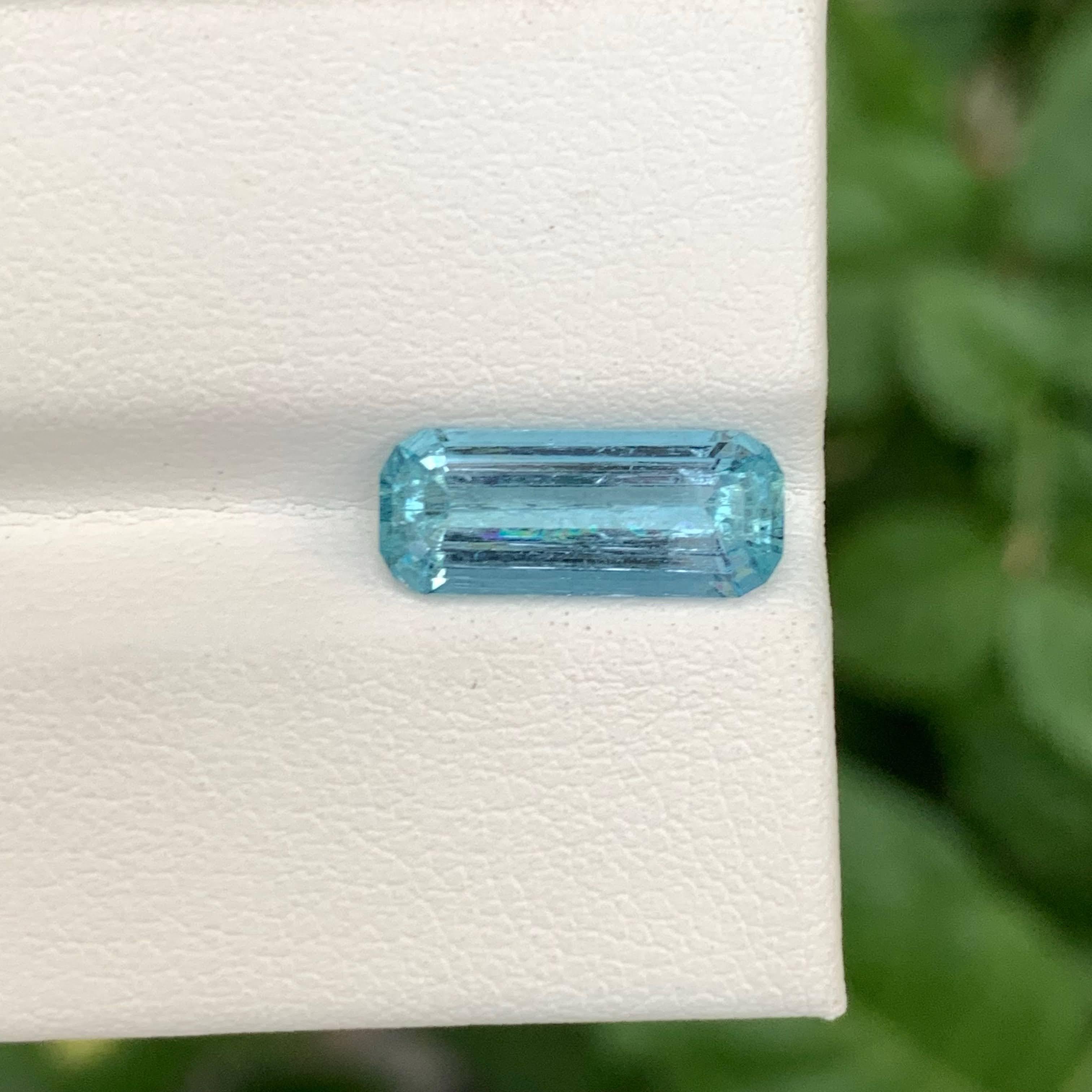 Gewicht 2,35 Karat
Abmessungen 13,4x5,5x4,3 mm
Behandlung Keine
Herkunft Nigeria
Klarheit SI
Form Schliff Smaragd 
NA



Dieser auffällige 2,35-Karat-Aquamarin hat eine intensive, lebhafte blaue Farbe, die bei unbehandelten Steinen dieser Größe