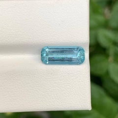 2,35 Karat natürlicher loser intensiver blauer Aquamarin Smaragdschliff nigerianischer Edelstein