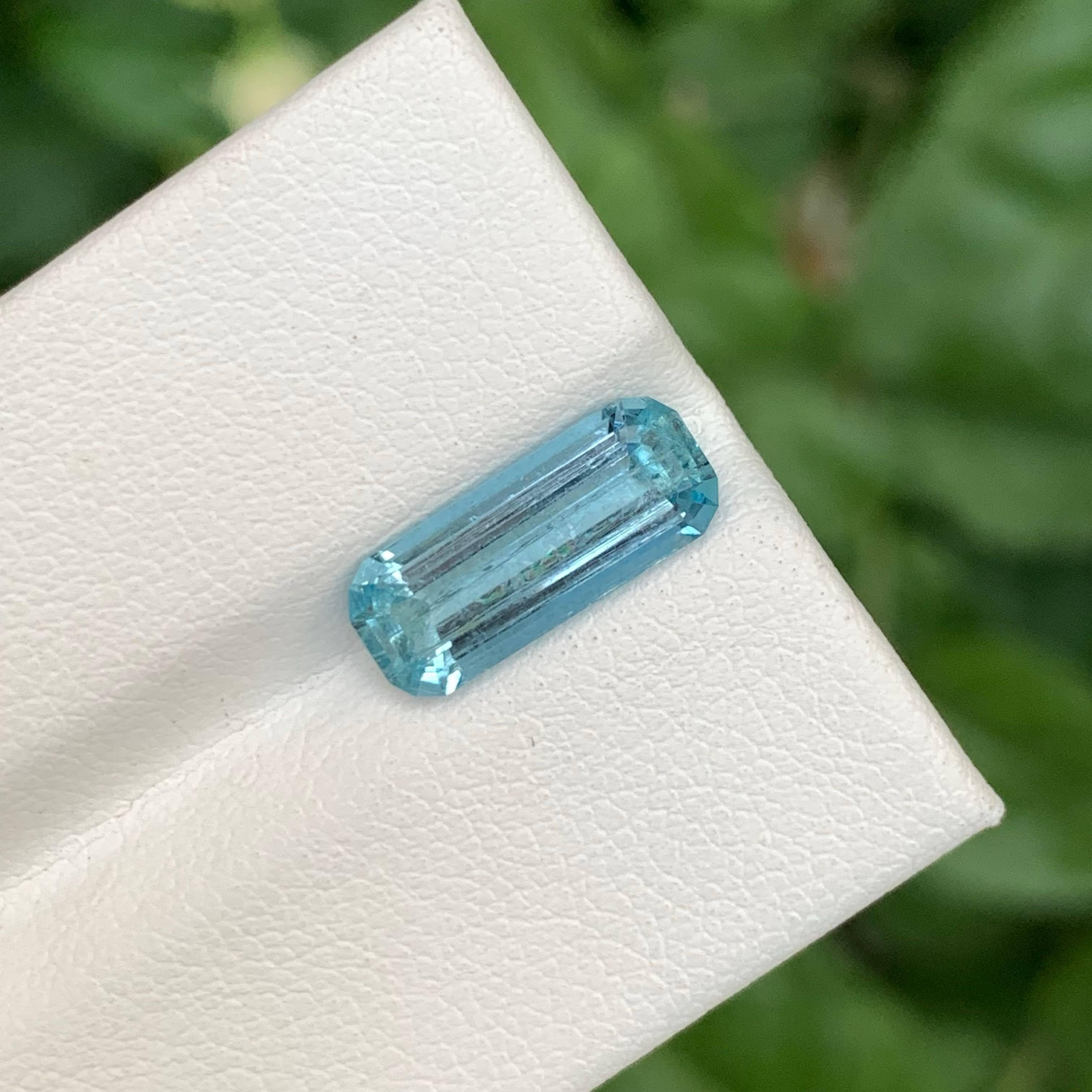 2,35 Karat natürlicher loser intensiver blauer Aquamarin Smaragdschliff nigerianischer Edelstein im Angebot 3