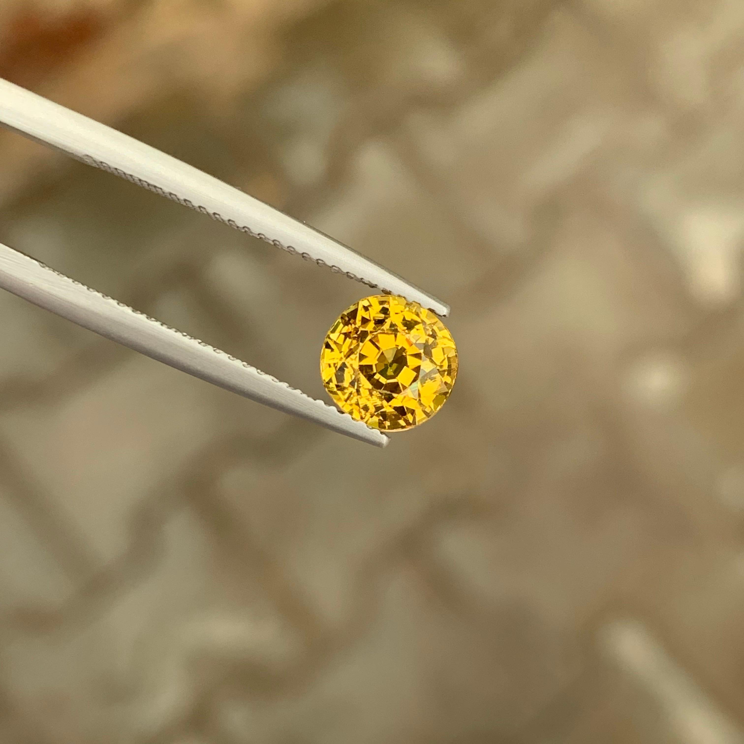 2.35 Carat Natural Loose Mali Garnet Round Shape Gemstone Mali’s Gemstone For Sale 1
