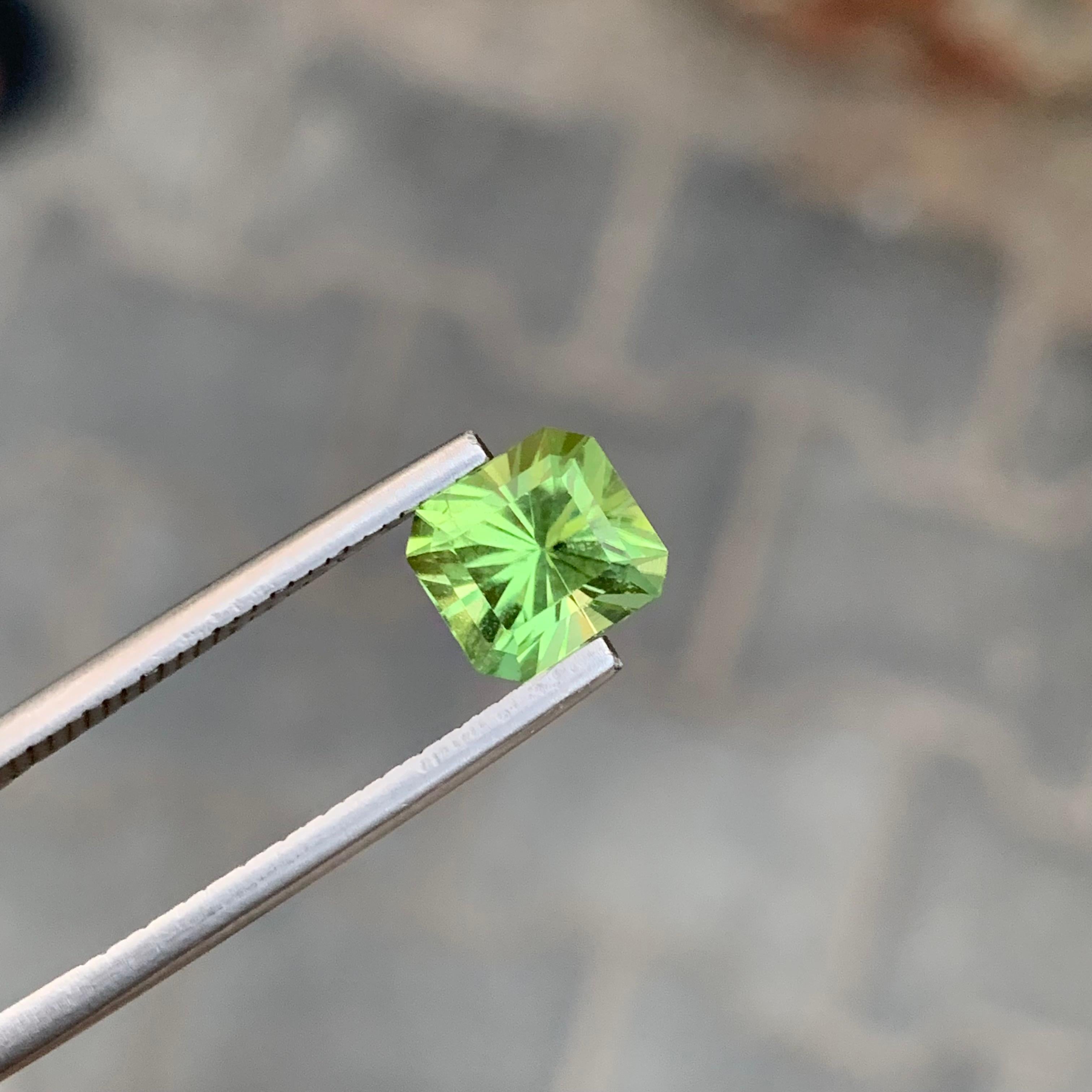 Women's or Men's 2.35 Carats Loose Fancy Cut Peridot Pakistan Mine For Sale