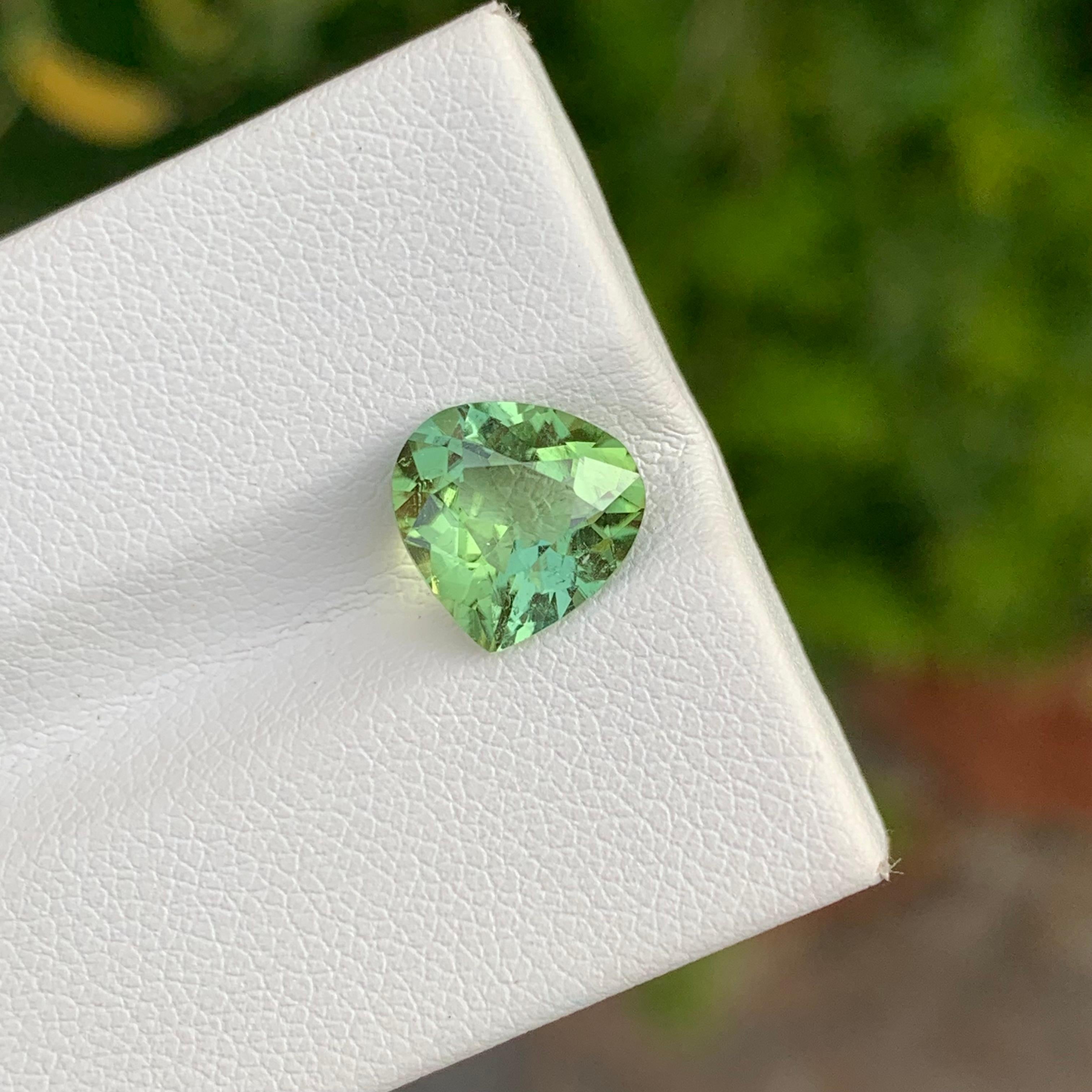 2.35 Carat Natural Mint Green Loose Tourmaline Pear Shape Gem For Jewellery For Sale 1